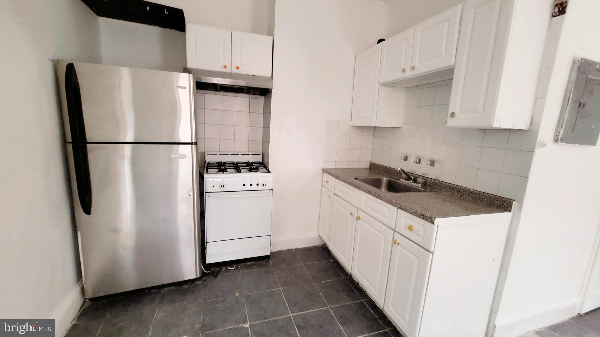 1249 SHACKAMAXON STREET 1 REAR