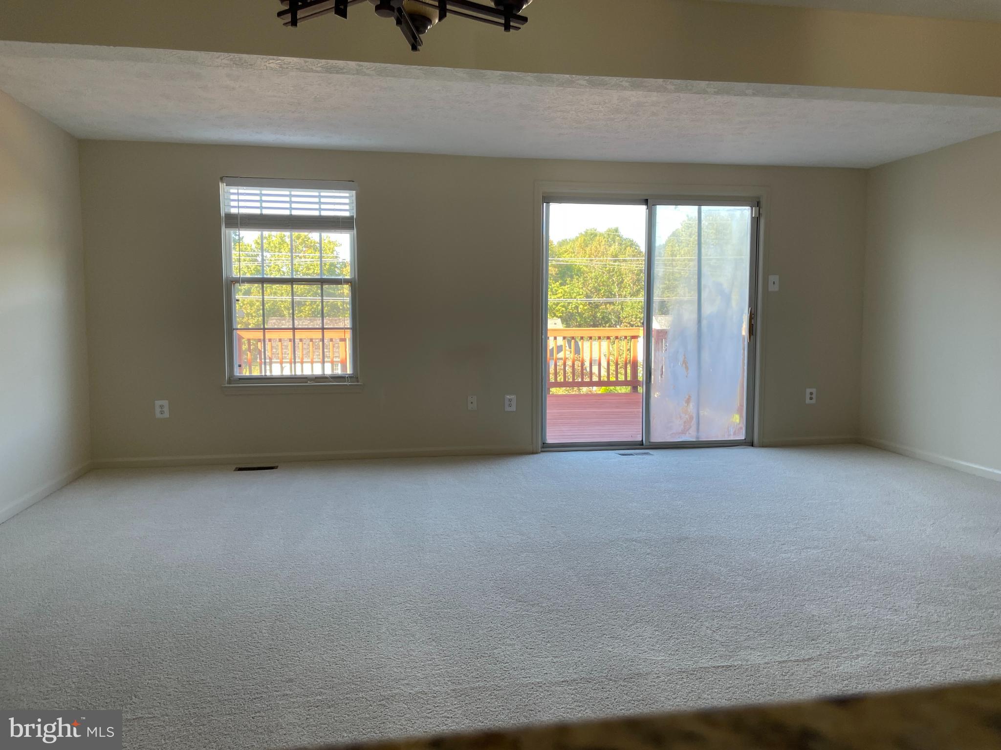 FERNSHIRE FARMS - Residential Lease