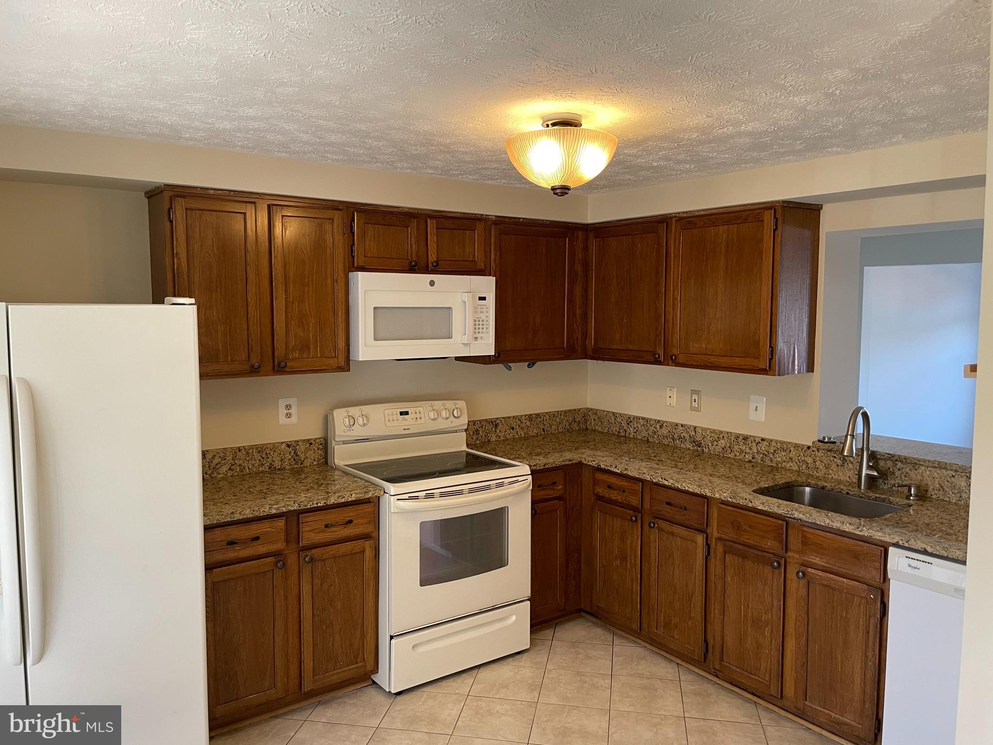 FERNSHIRE FARMS - Residential Lease