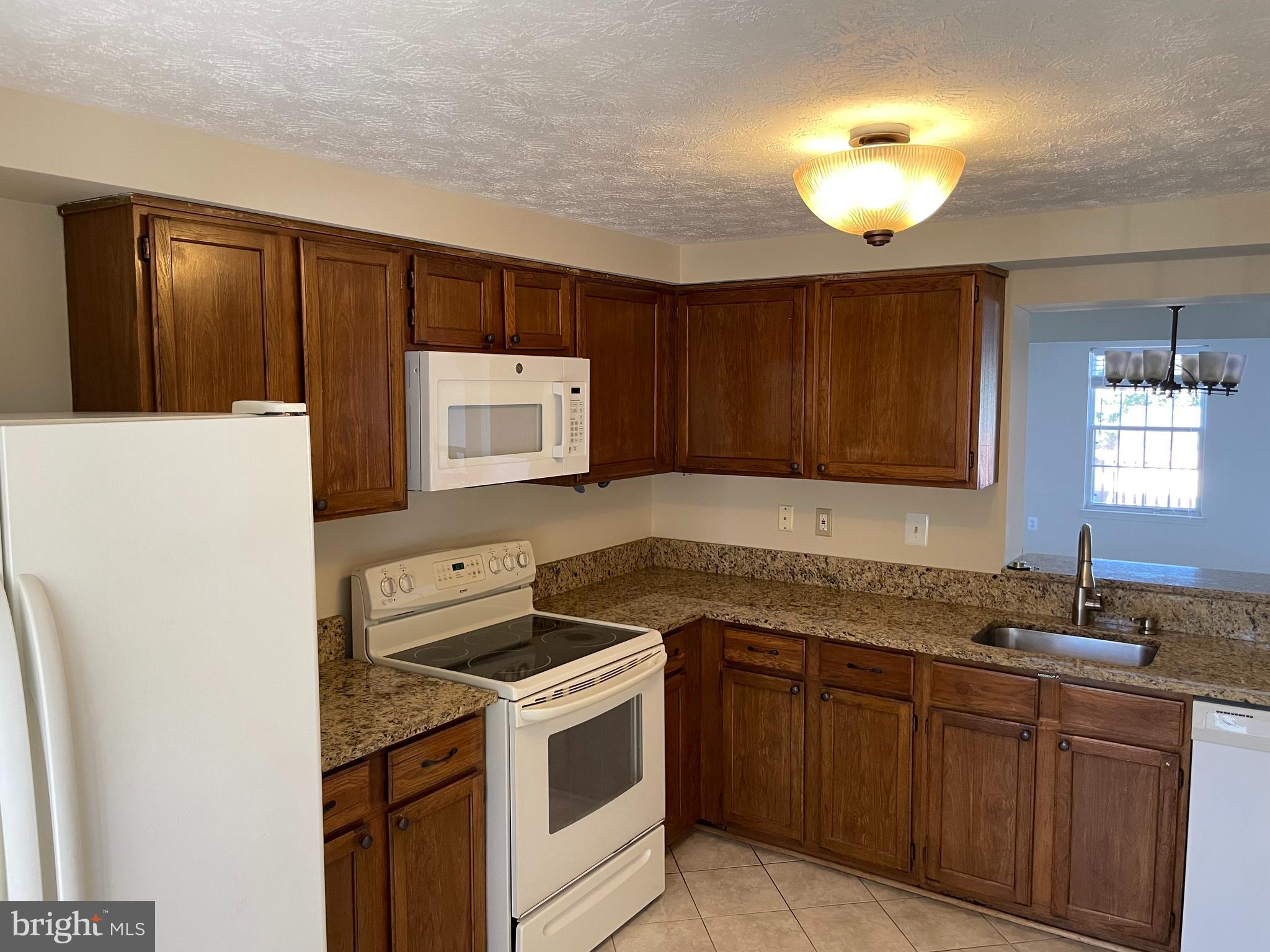 FERNSHIRE FARMS - Residential Lease