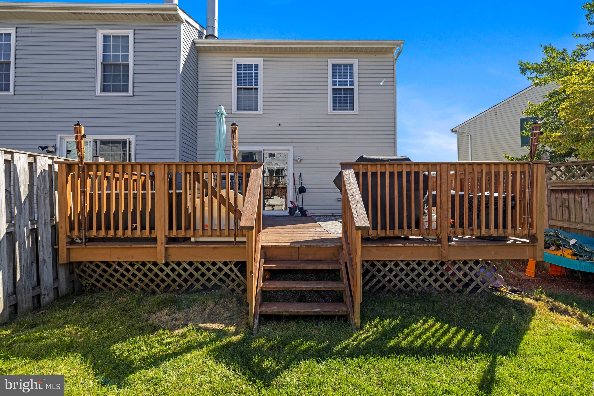 ROBIN MEADOWS - Residential