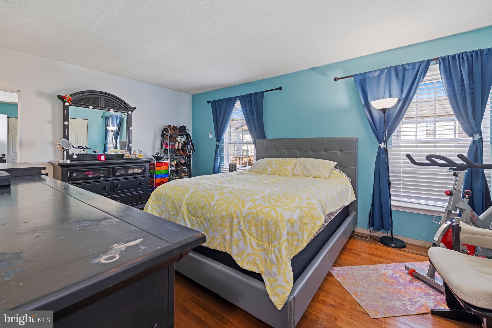 ROBIN MEADOWS - Residential