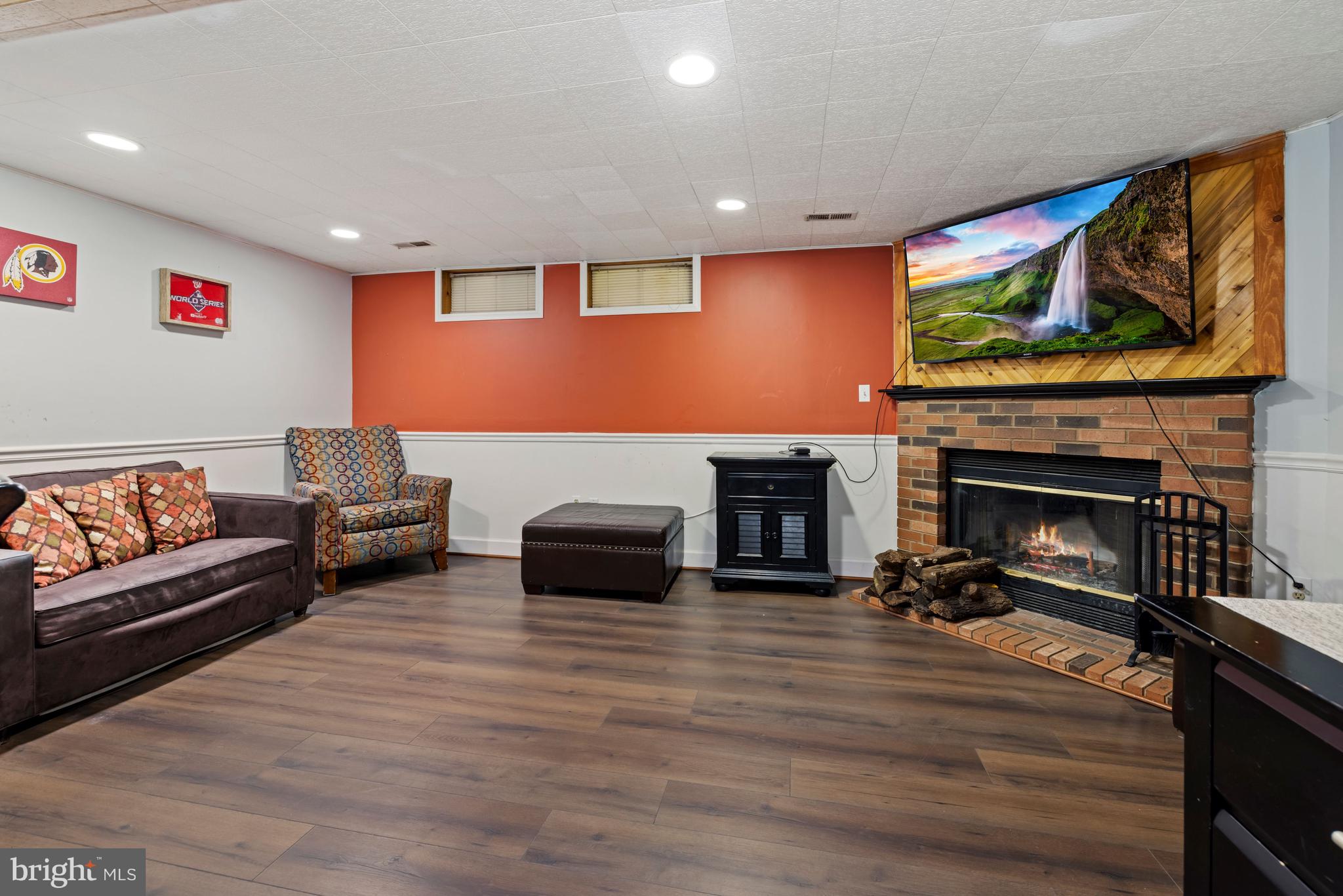 ROBIN MEADOWS - Residential