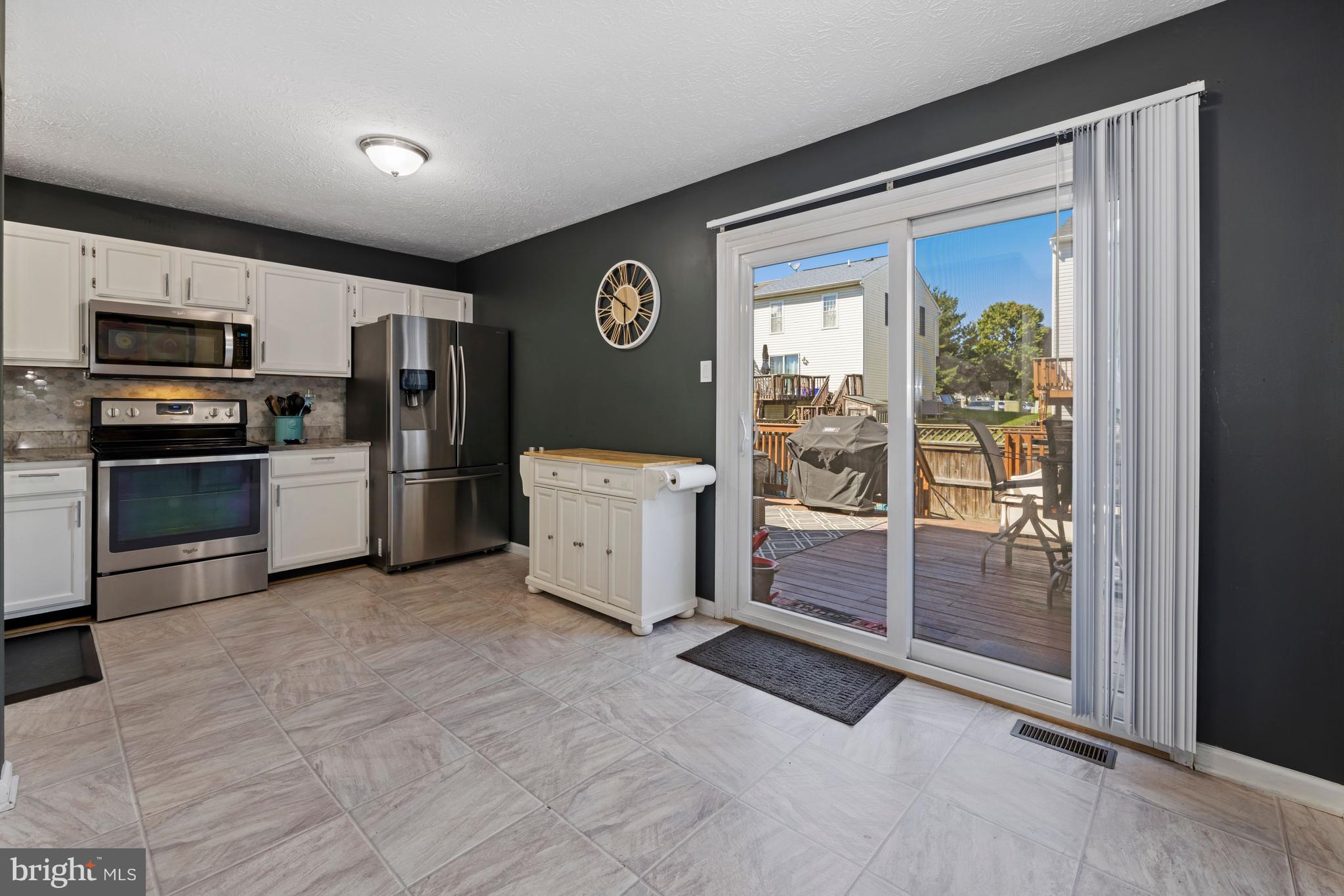 ROBIN MEADOWS - Residential