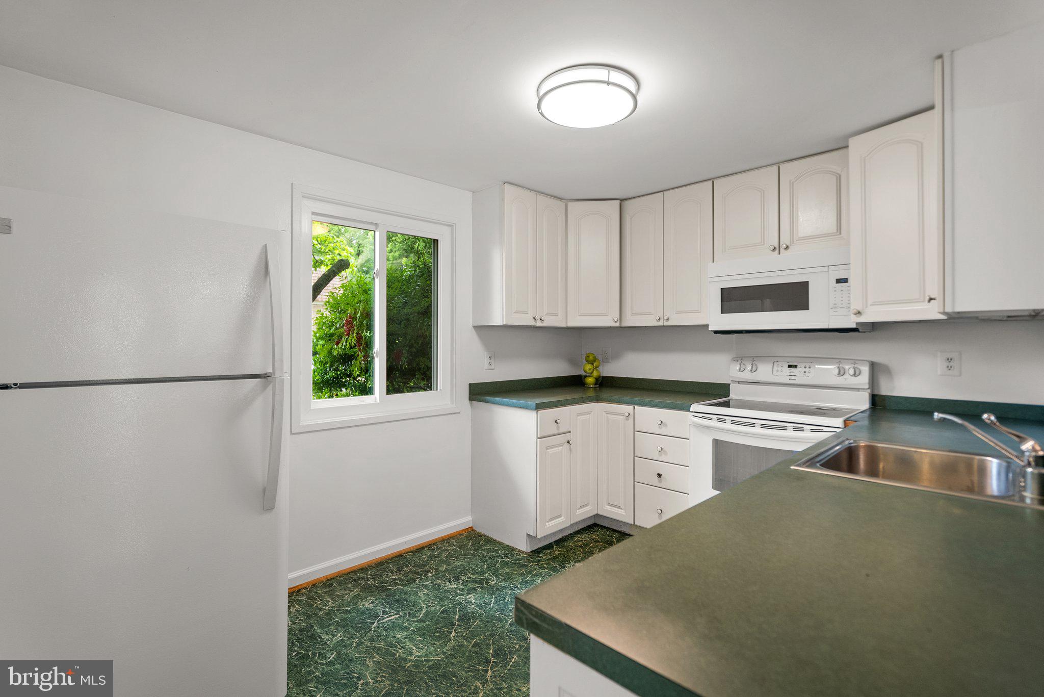 STEDWICK TOWNHOUSES - Residential