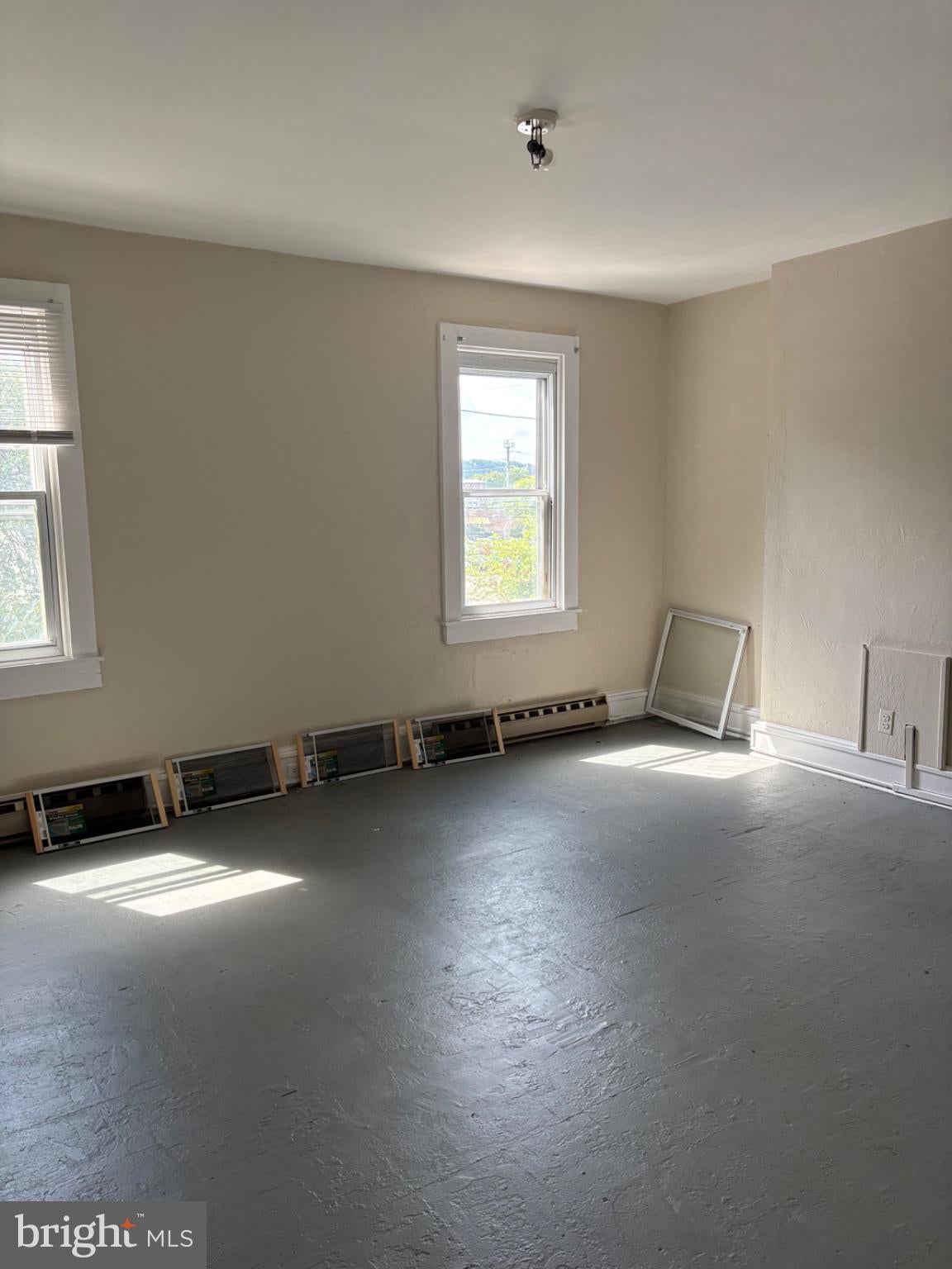 151 W AIRY STREET 2