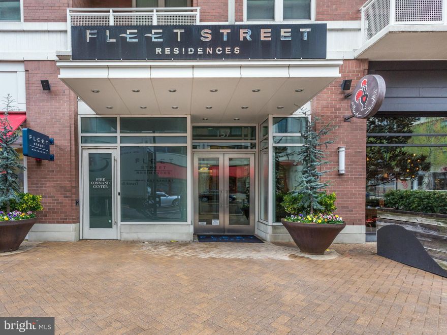 Beautiful 1 Bedroom/1 Bath in sought after Fleet Street Condominium. Hardwood Floors, Granite Counter Tops, Ceramic Tile in Bathroom. Lovely Balcony with beautiful view. Fitness Center, bus shuttle to Old Town Metro. Restaurants and shopping, water taxi access. Waterfront living at its best!