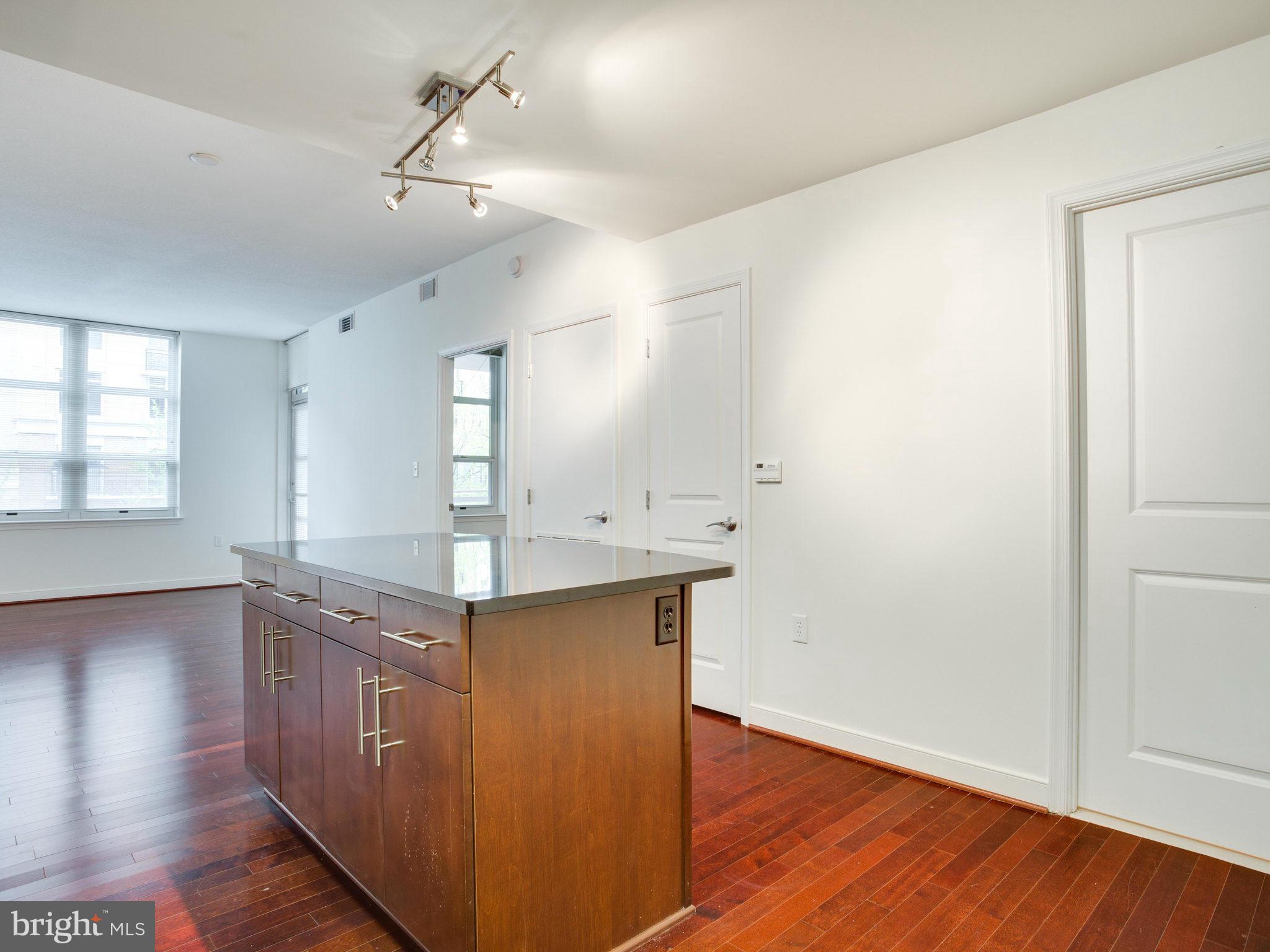 NATIONAL HARBOR - Residential