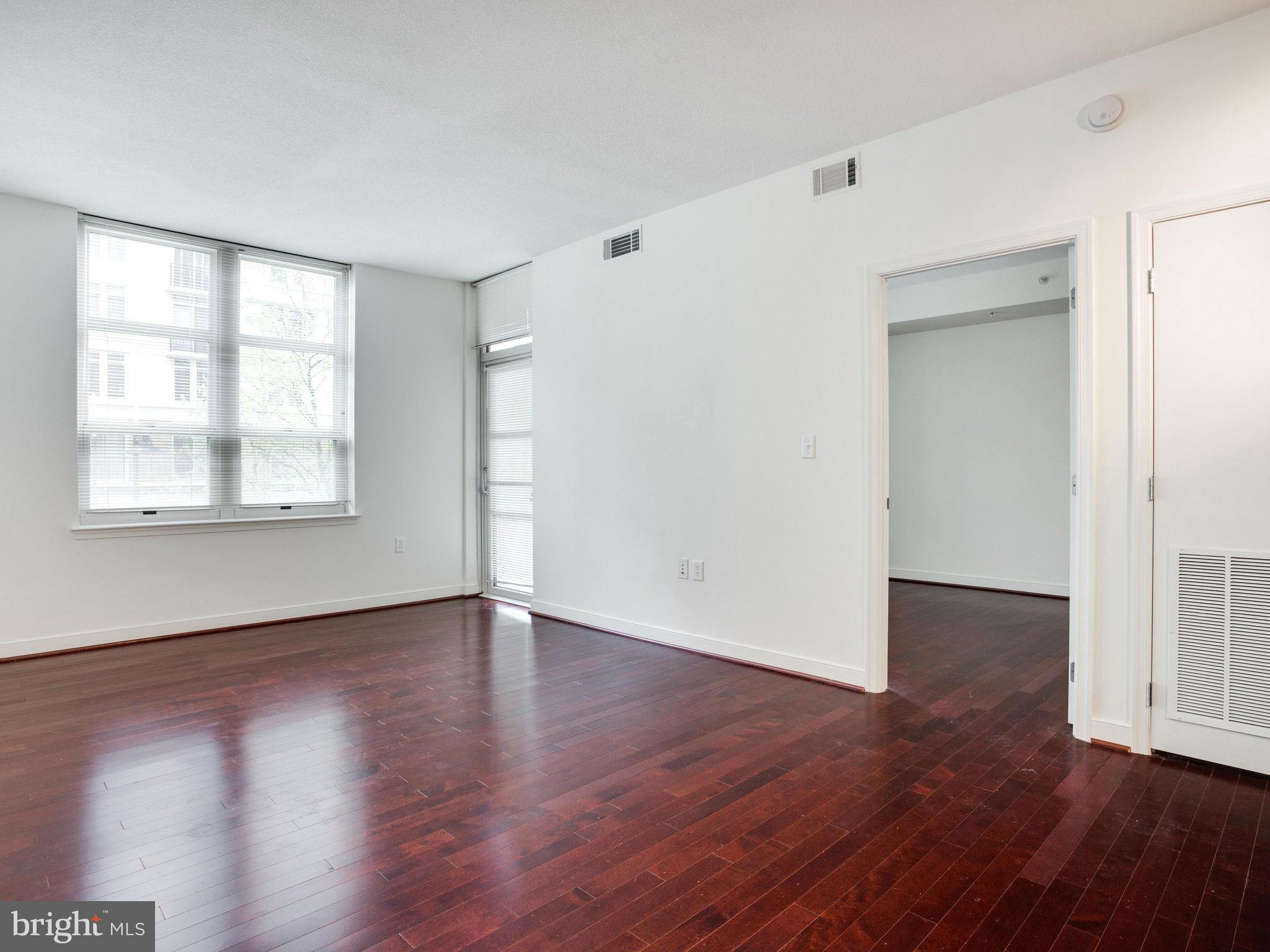 NATIONAL HARBOR - Residential