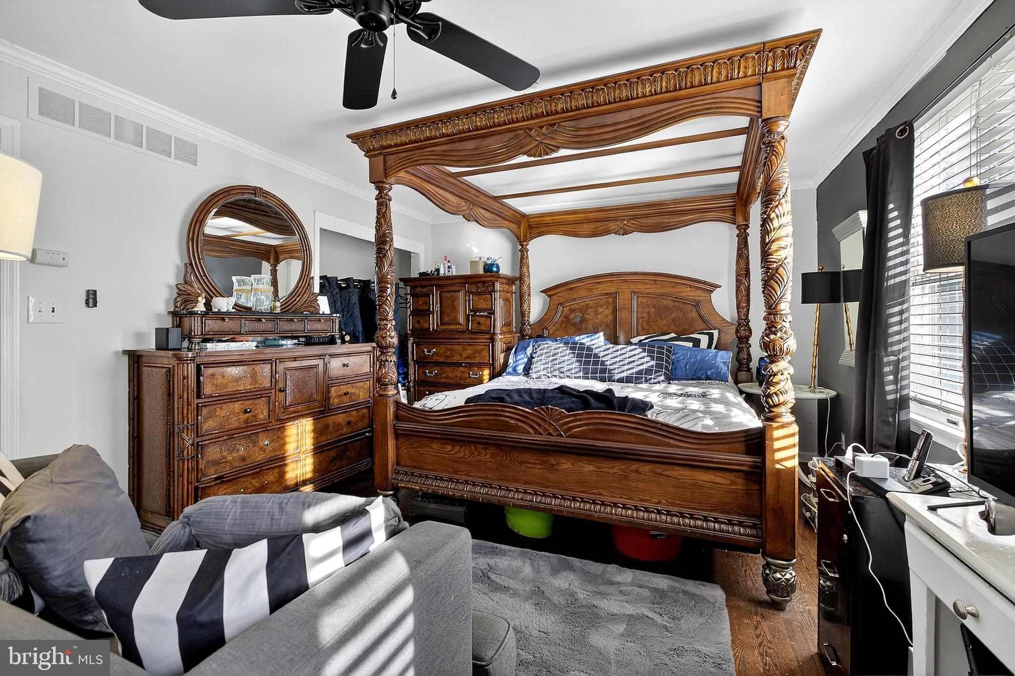 HICKORY WOODS - Residential