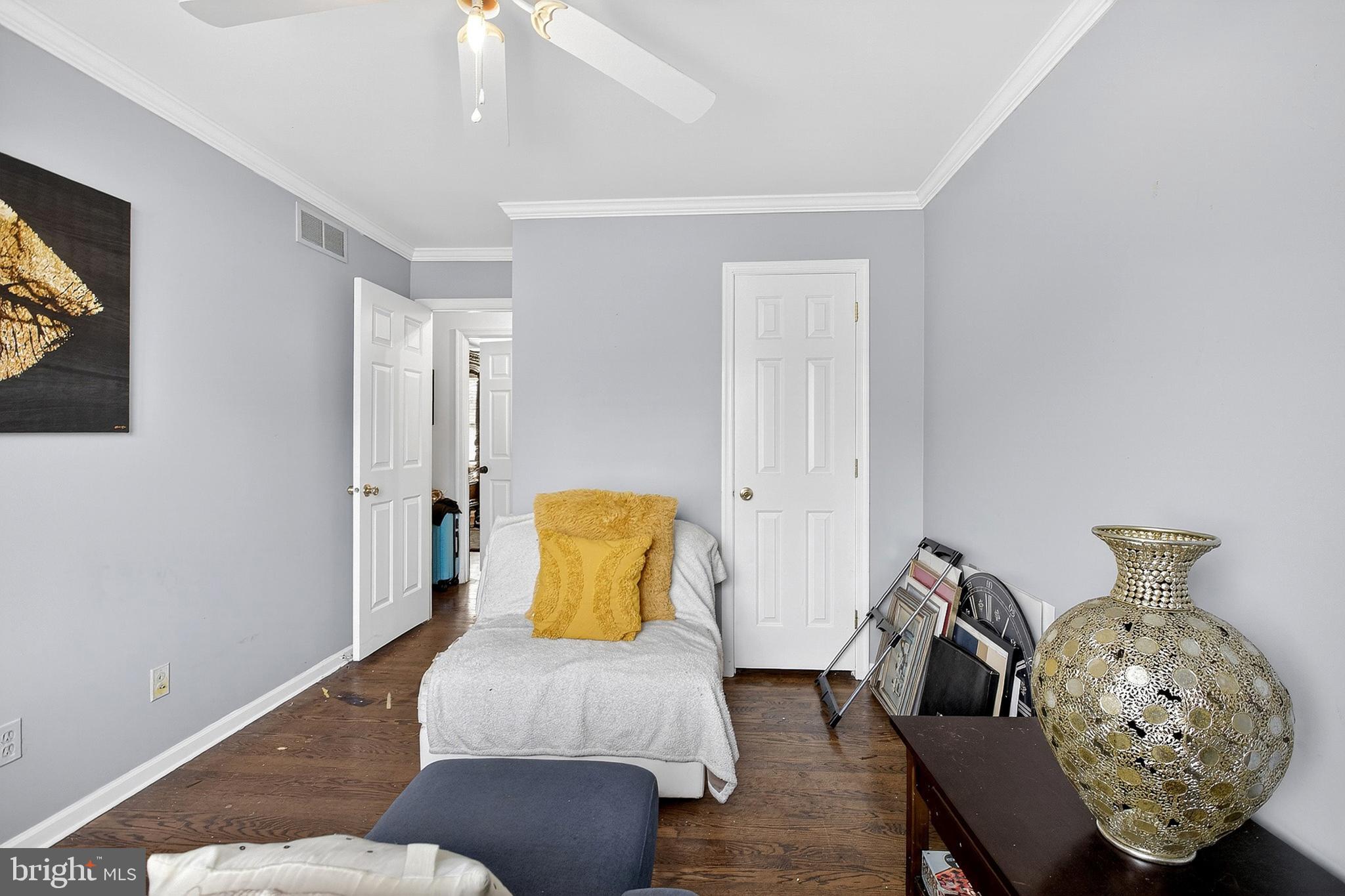 HICKORY WOODS - Residential