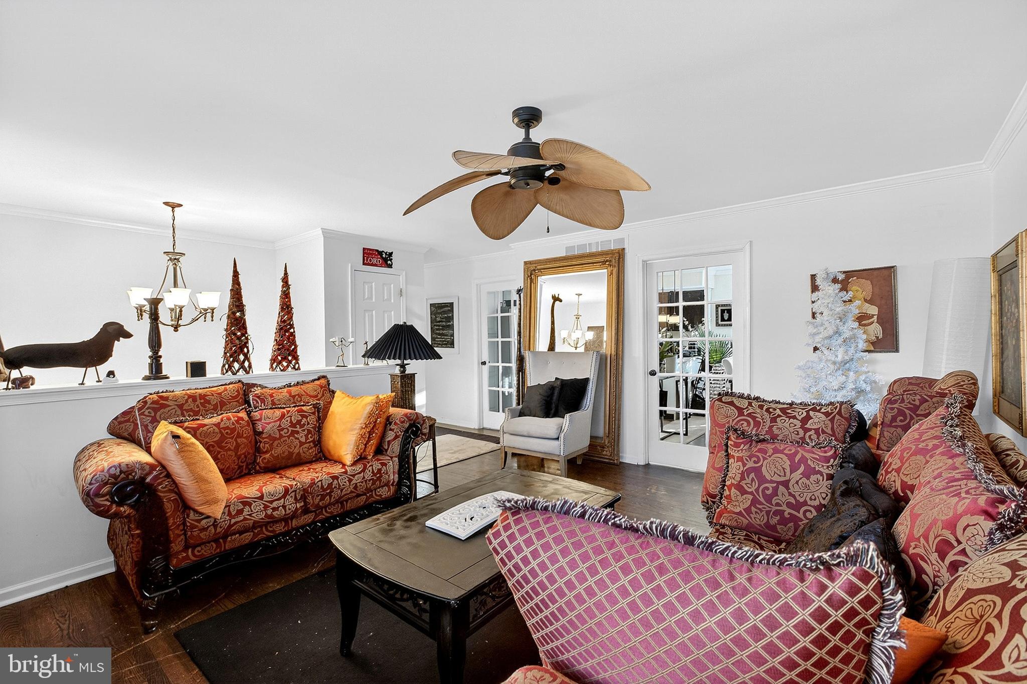 HICKORY WOODS - Residential