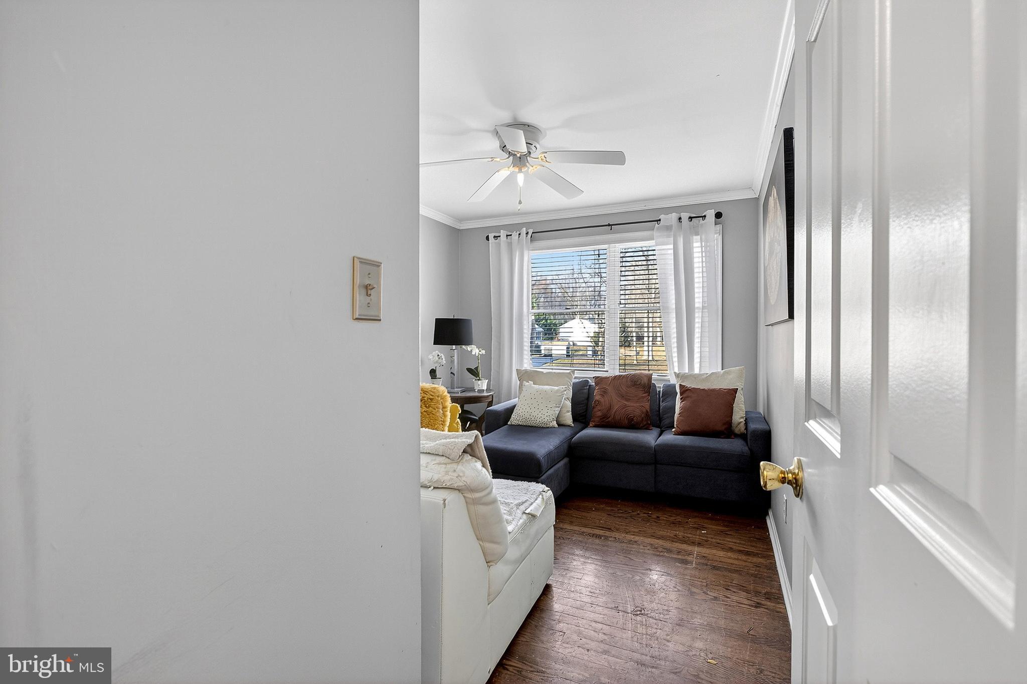 HICKORY WOODS - Residential