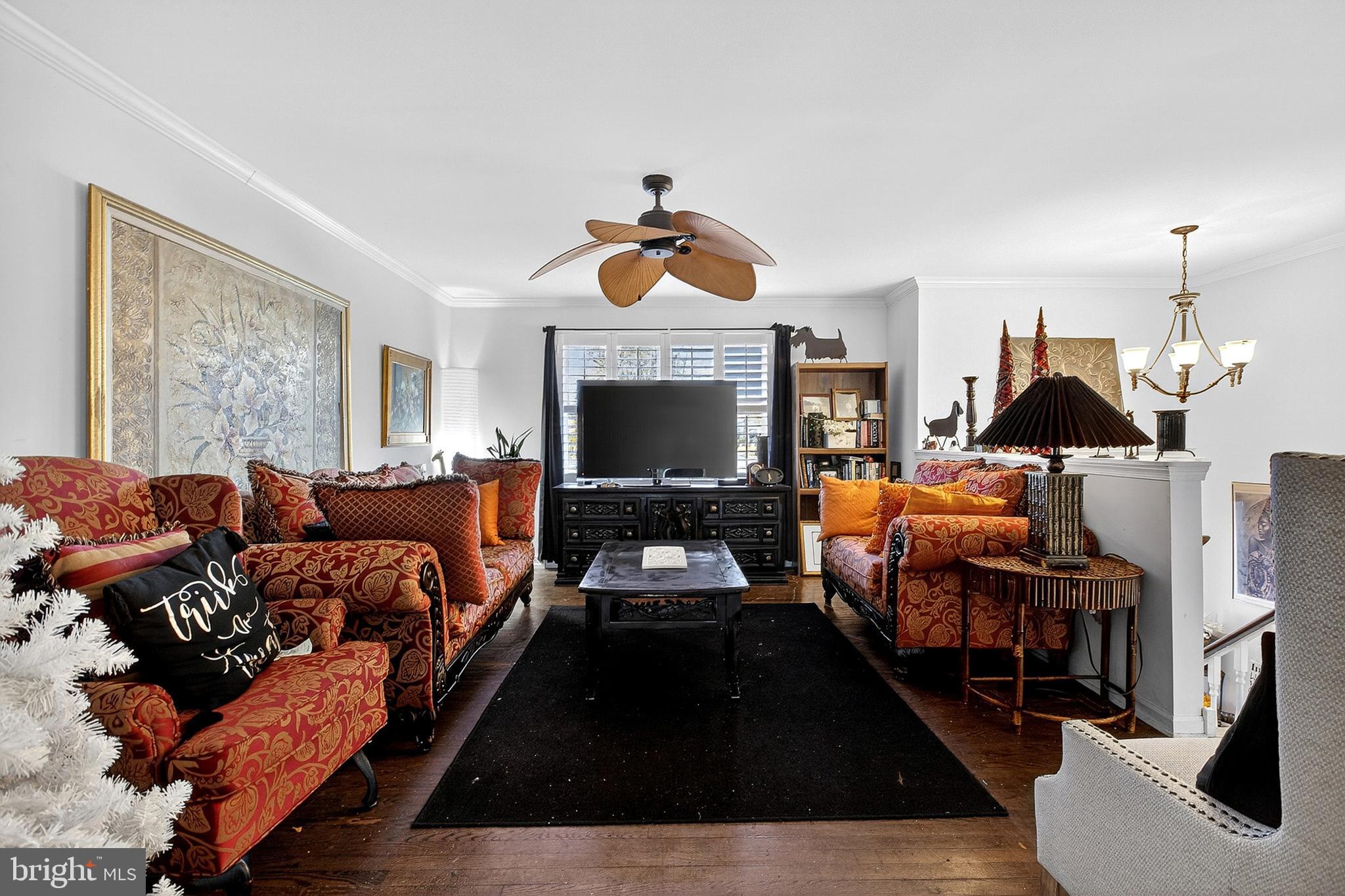 HICKORY WOODS - Residential