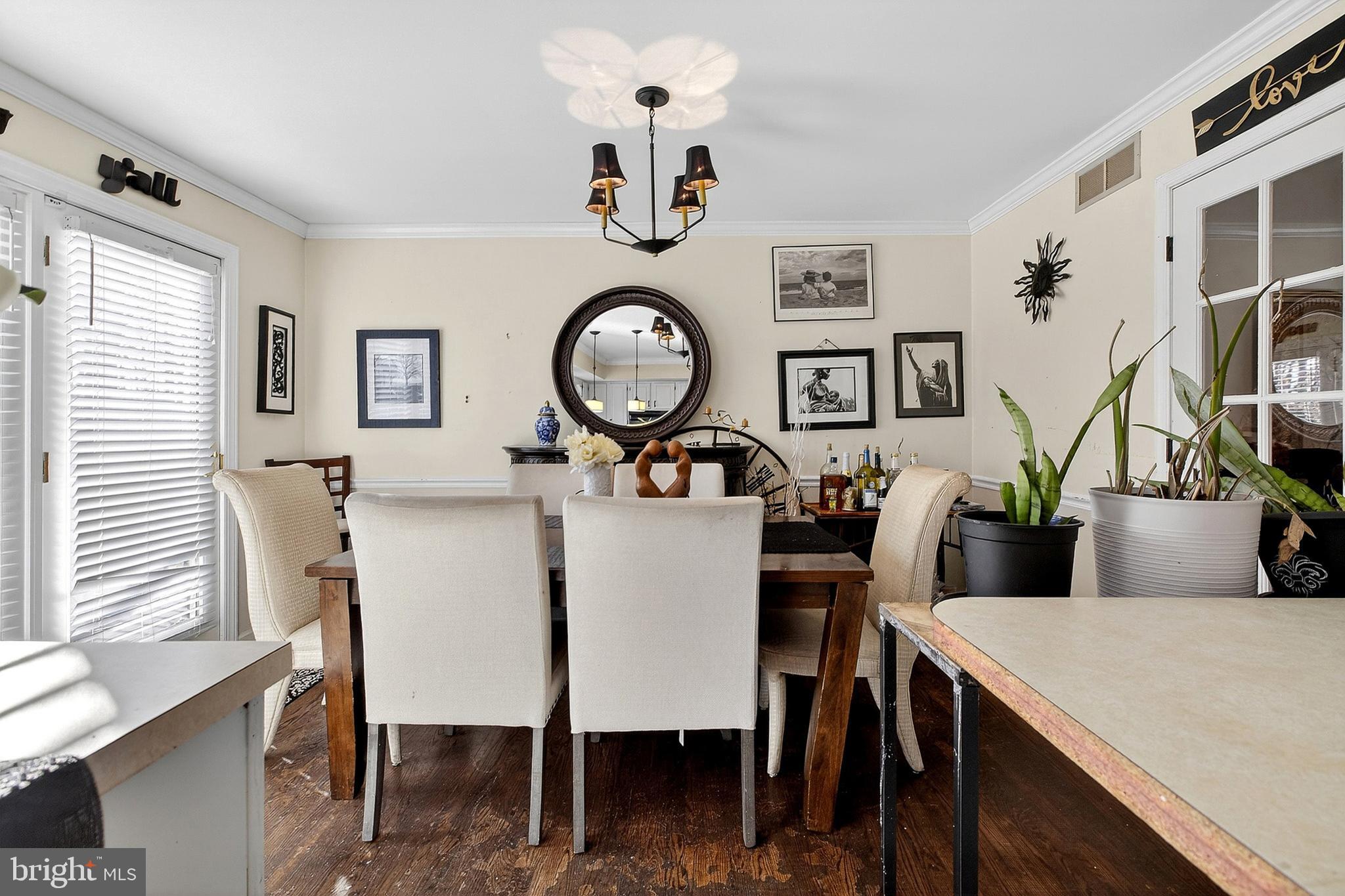 HICKORY WOODS - Residential