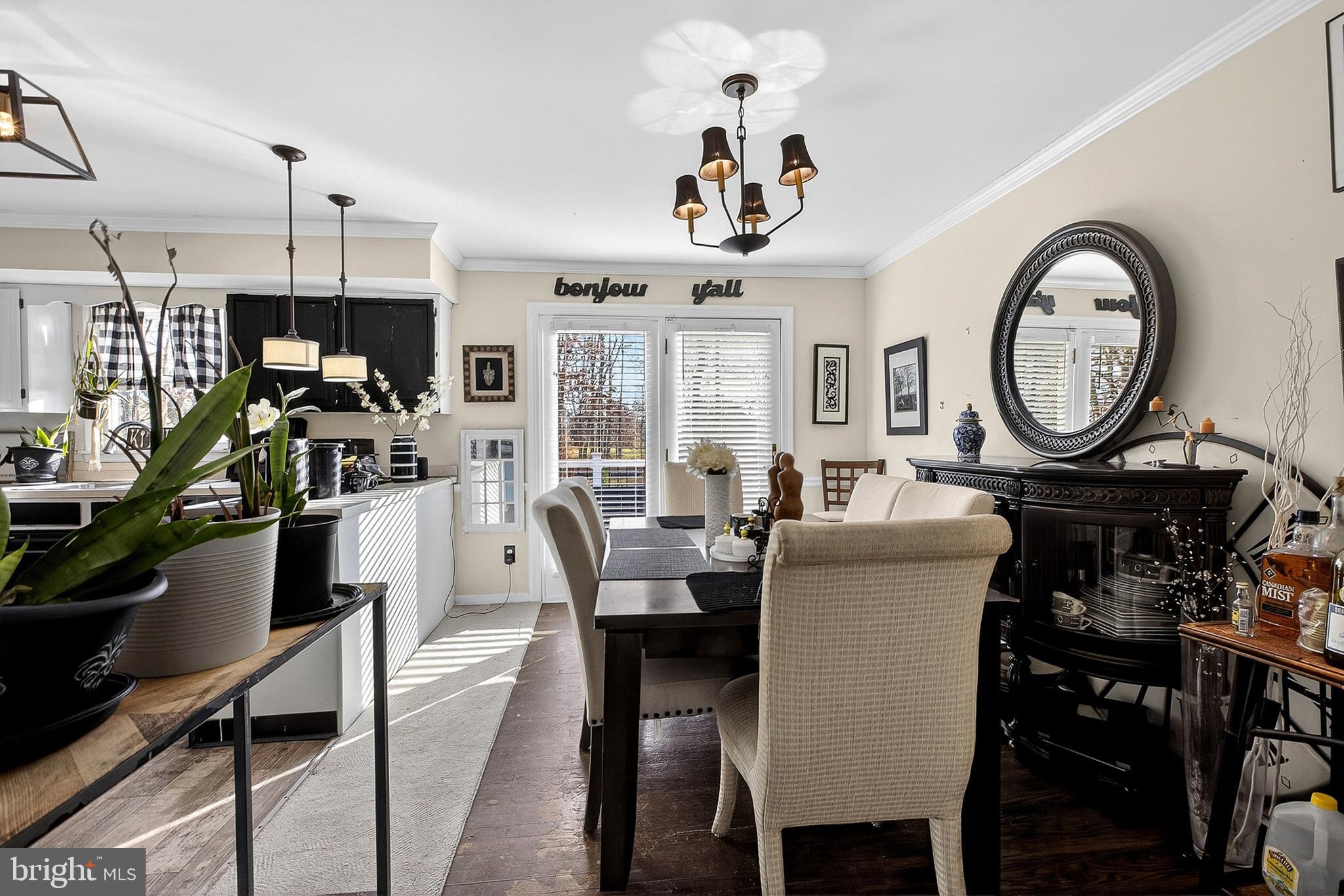 HICKORY WOODS - Residential