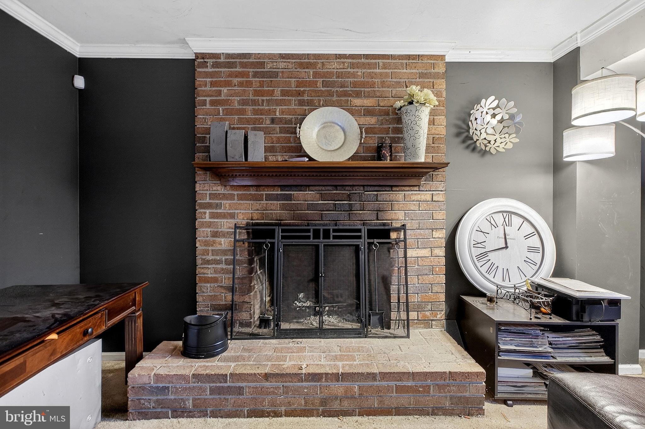 HICKORY WOODS - Residential