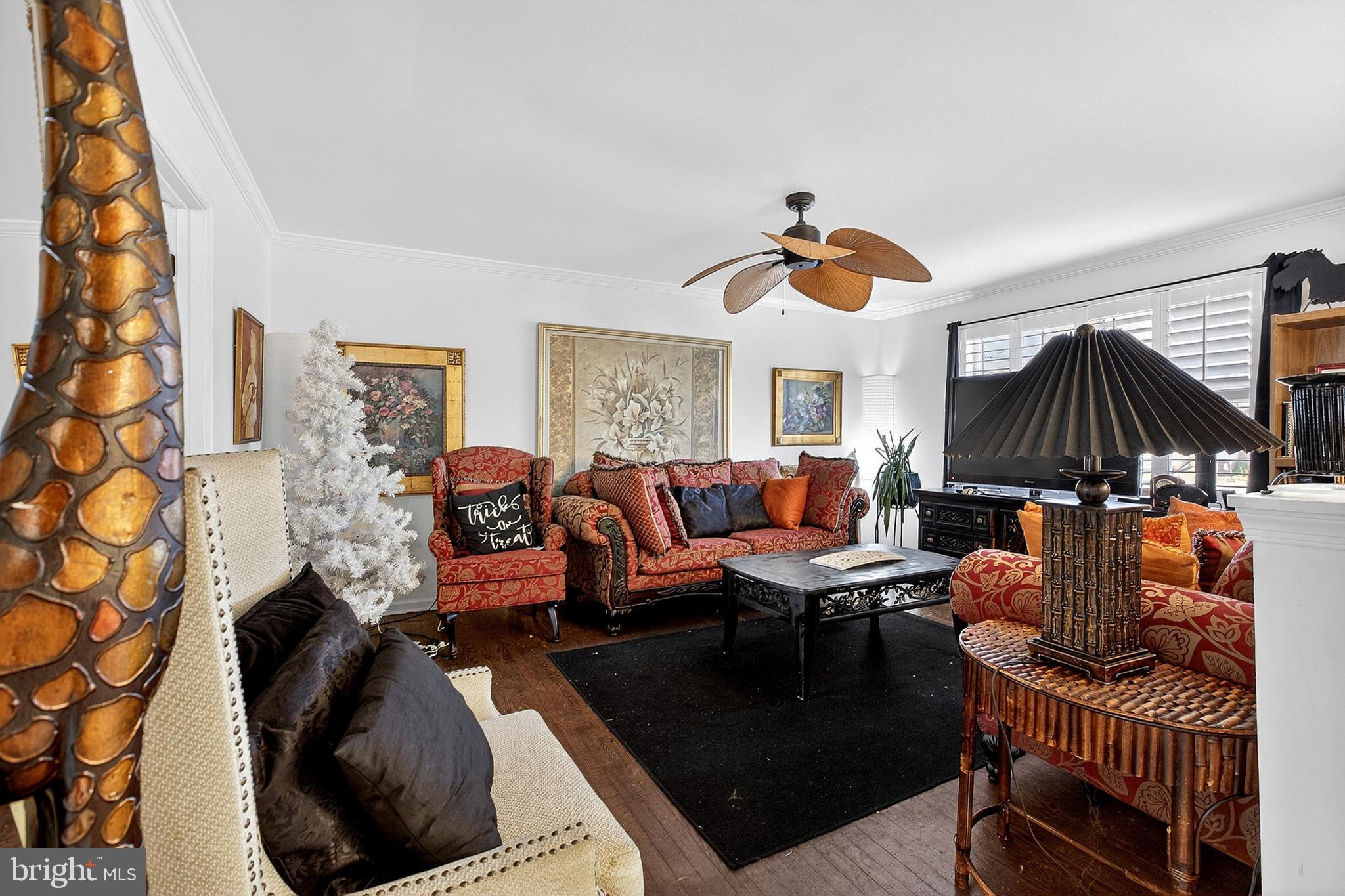 HICKORY WOODS - Residential