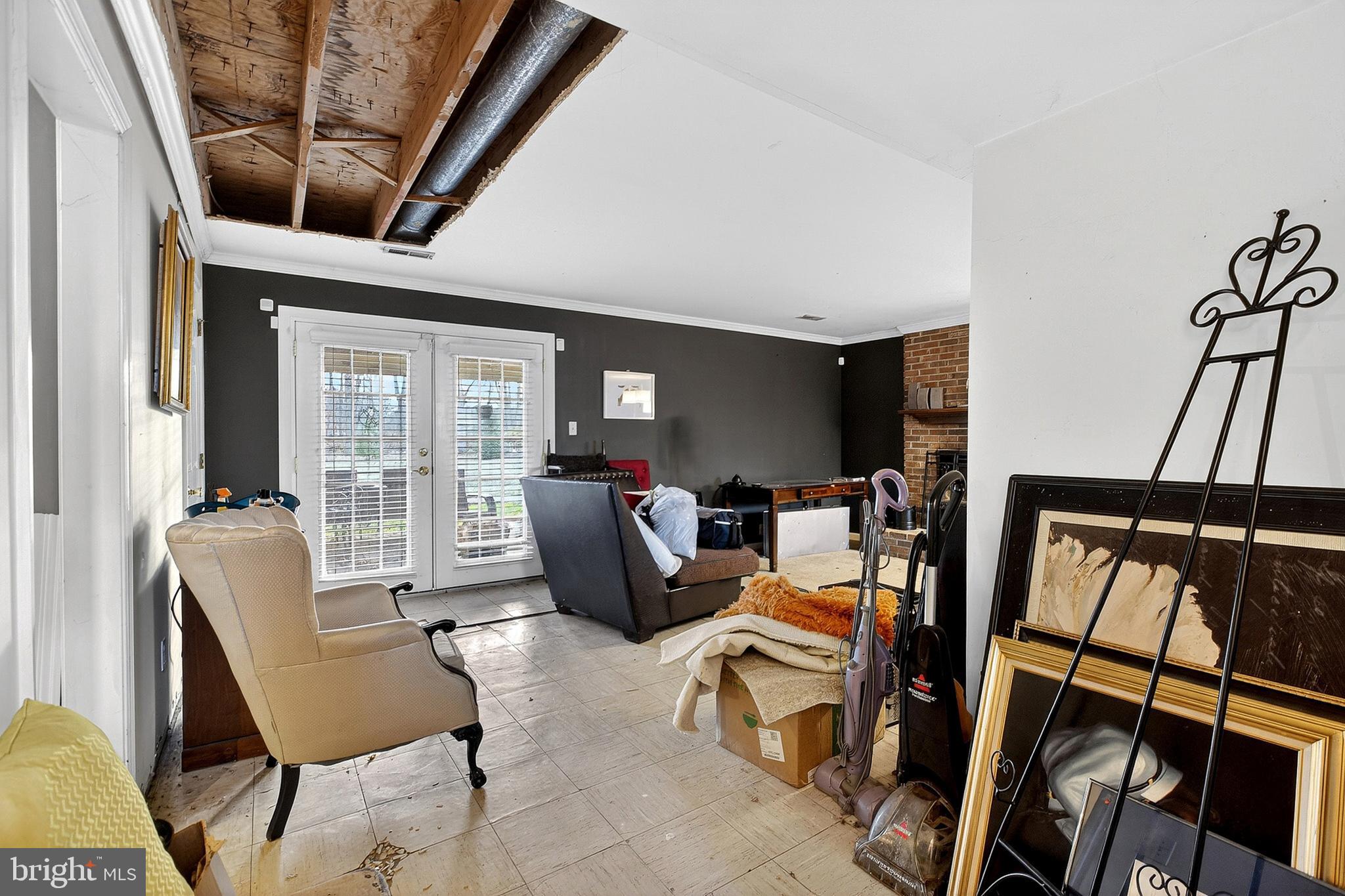 HICKORY WOODS - Residential