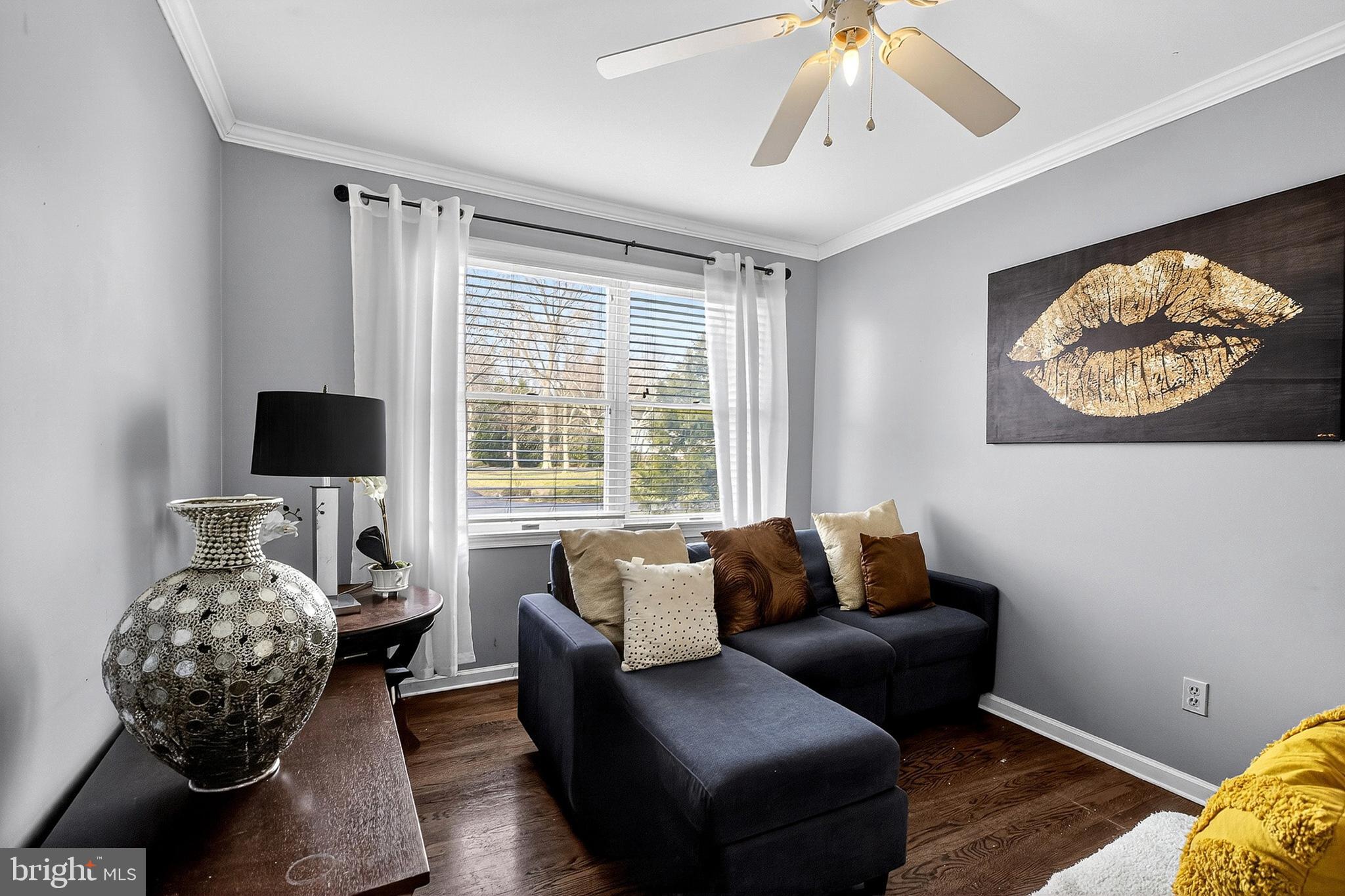 HICKORY WOODS - Residential