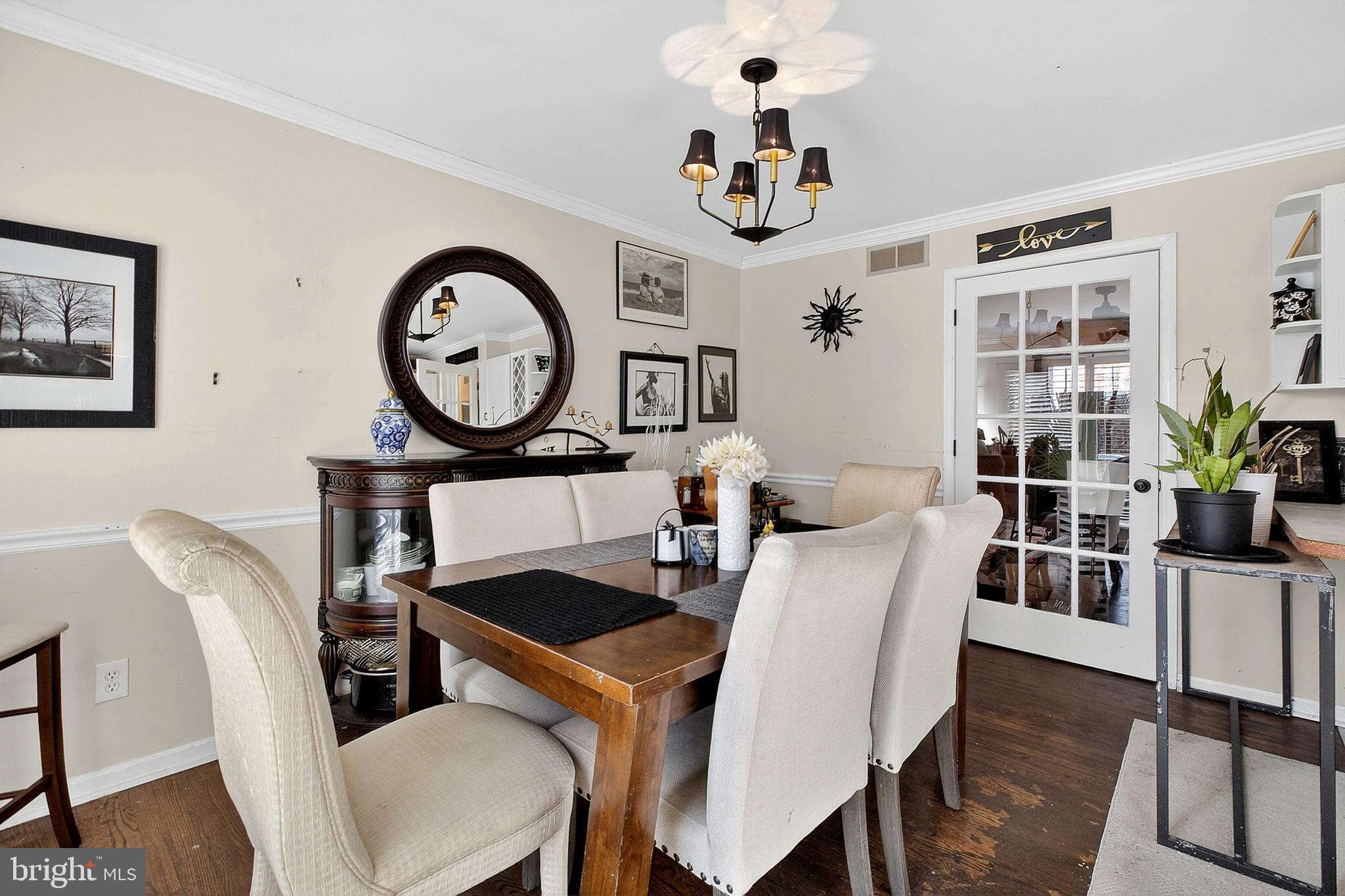 HICKORY WOODS - Residential