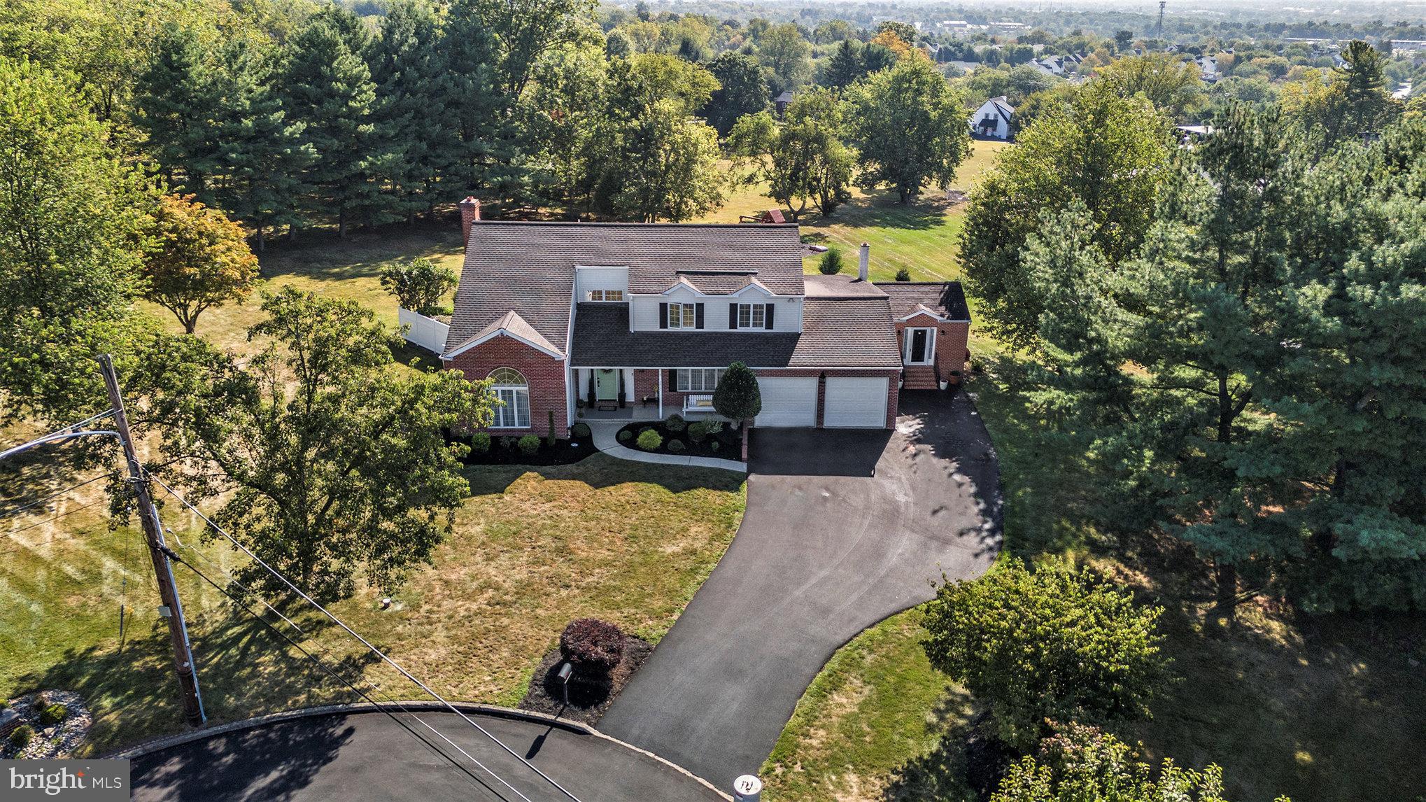 2817 DELTA LANE