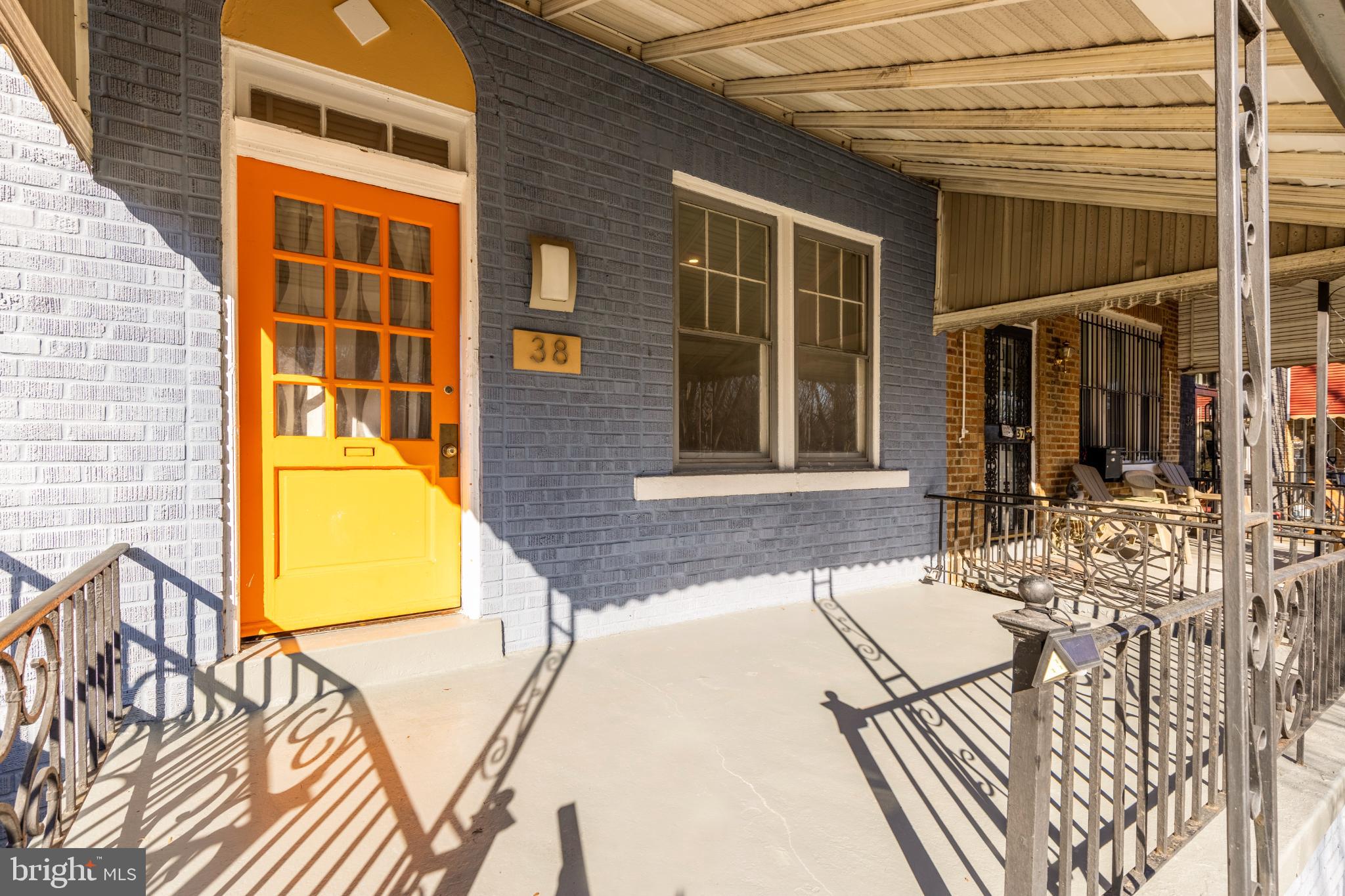 38 SHERMAN CIRCLE NW