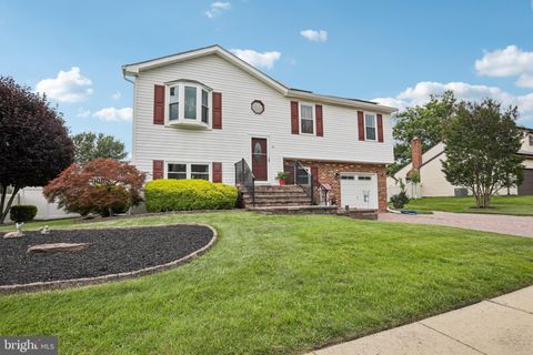 24 BROOKSTONE DRIVE VOORHEES NJ 08043