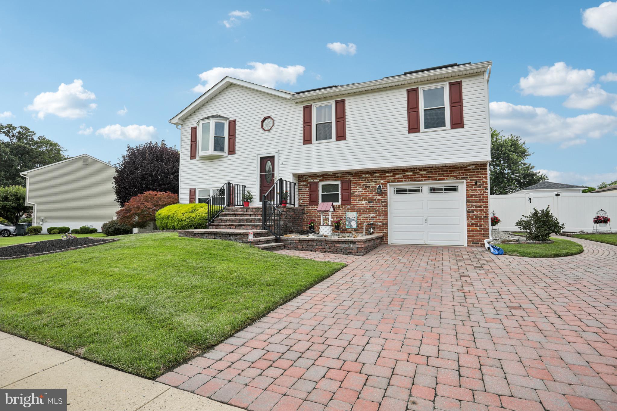 24 BROOKSTONE DRIVE