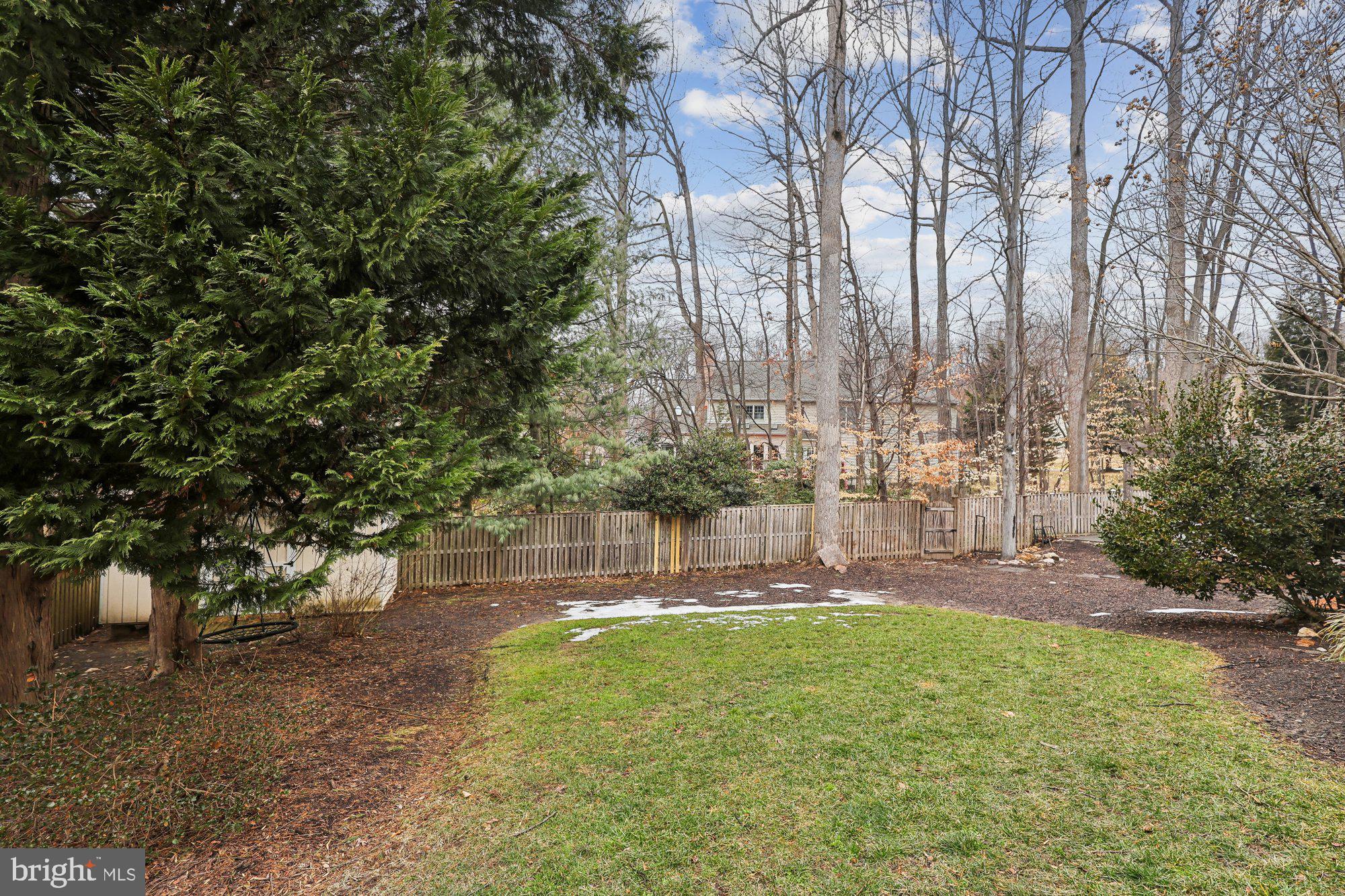 CROSSPOINTE - Residential