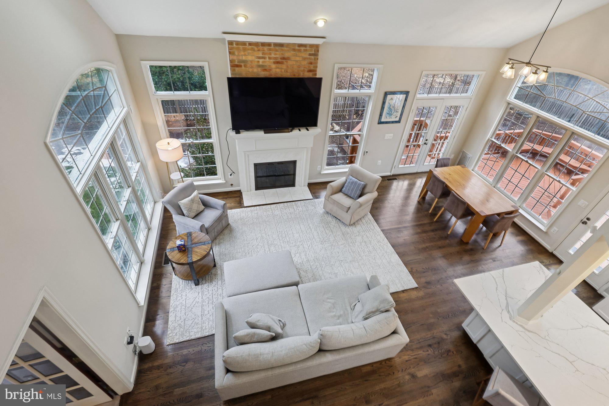 CROSSPOINTE - Residential