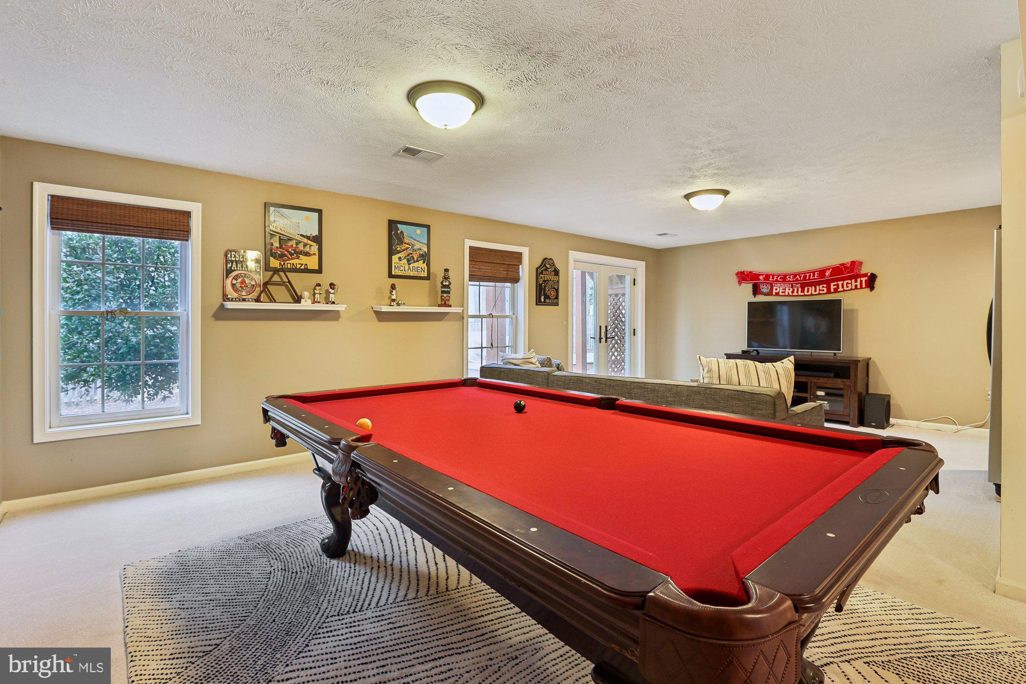 CROSSPOINTE - Residential