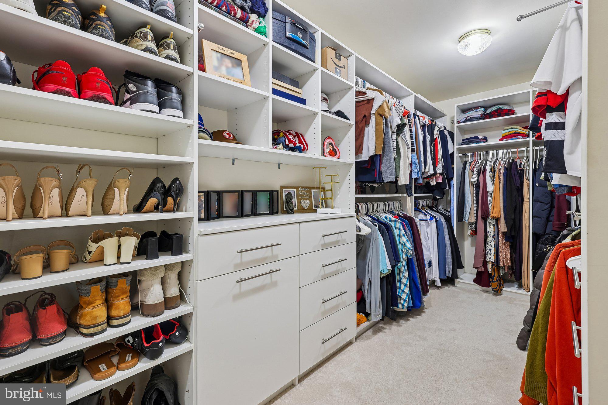 CROSSPOINTE - Residential