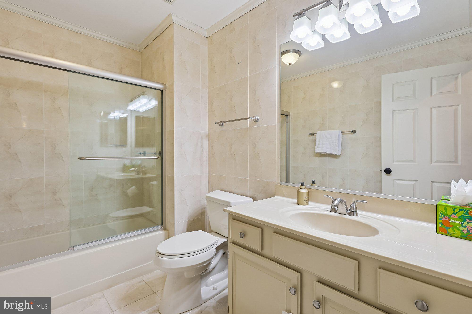 CROSSPOINTE - Residential