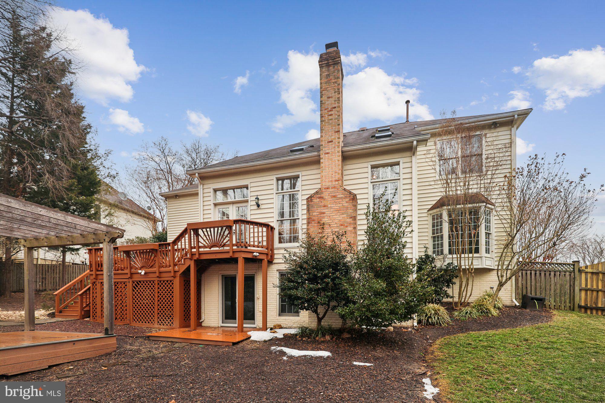 CROSSPOINTE - Residential