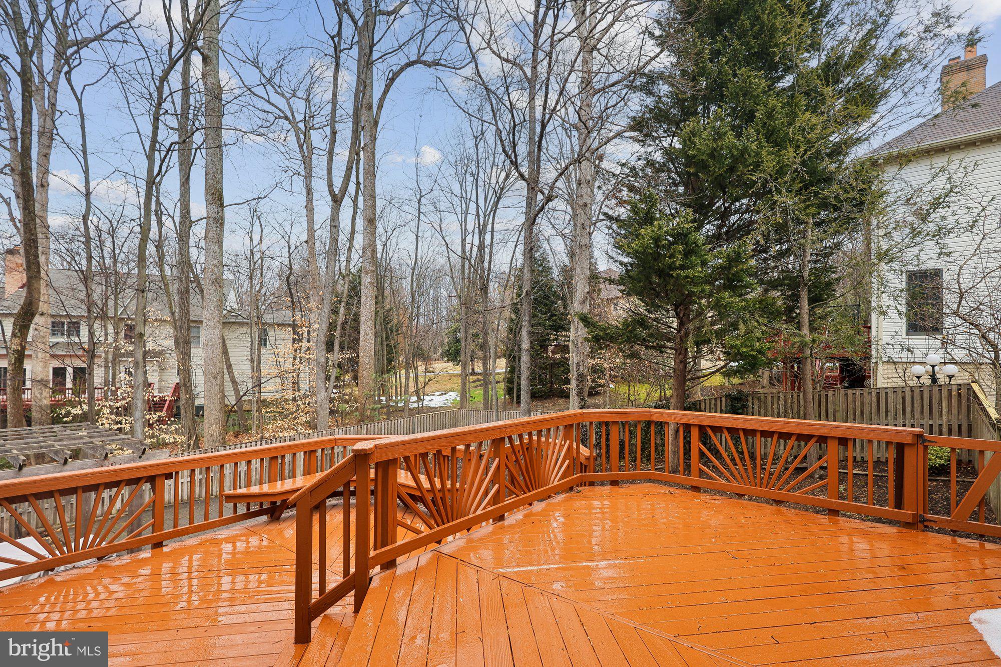 CROSSPOINTE - Residential