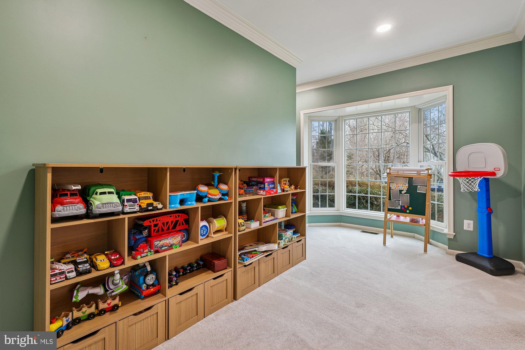 CROSSPOINTE - Residential