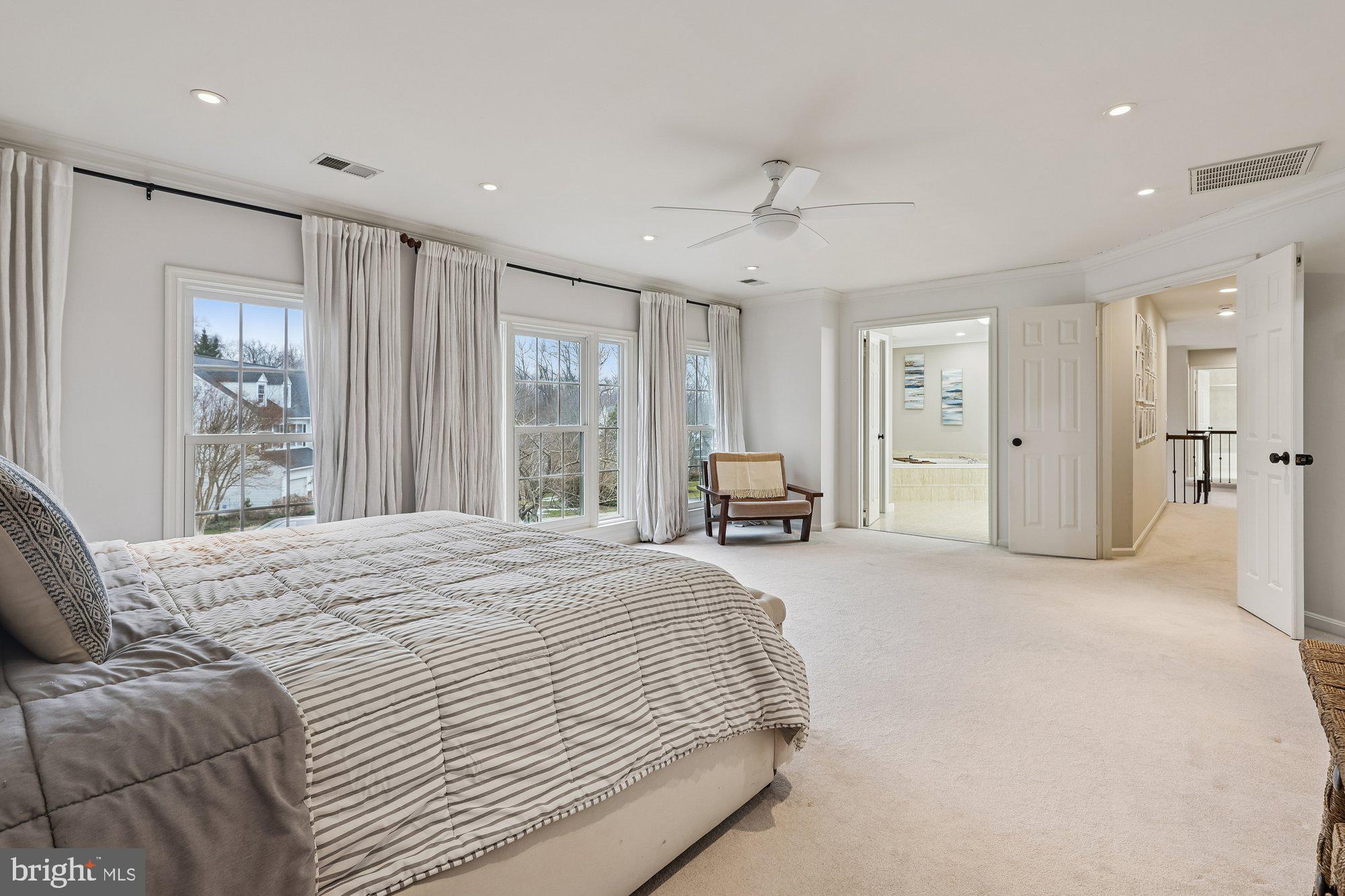 CROSSPOINTE - Residential