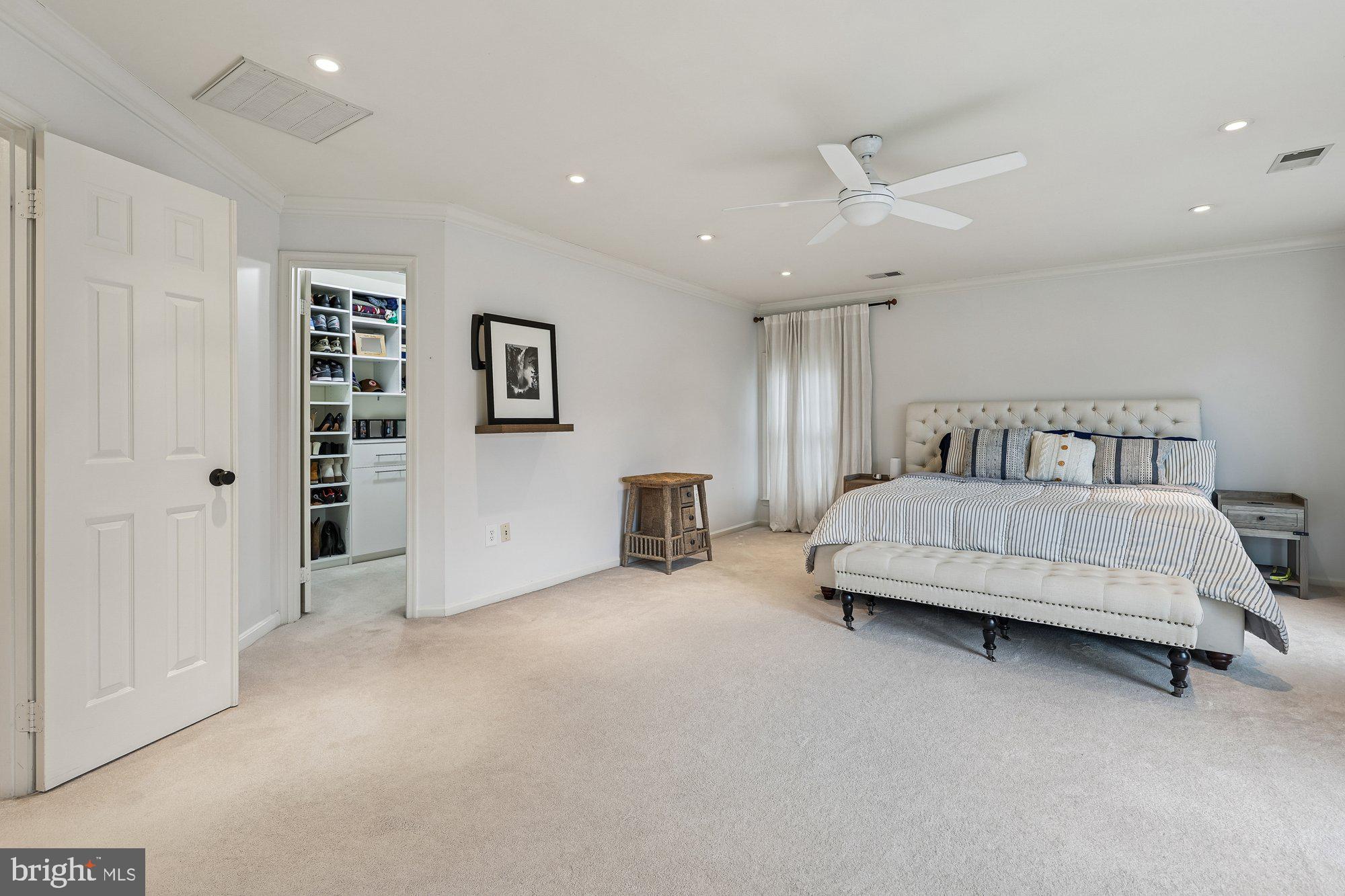 CROSSPOINTE - Residential