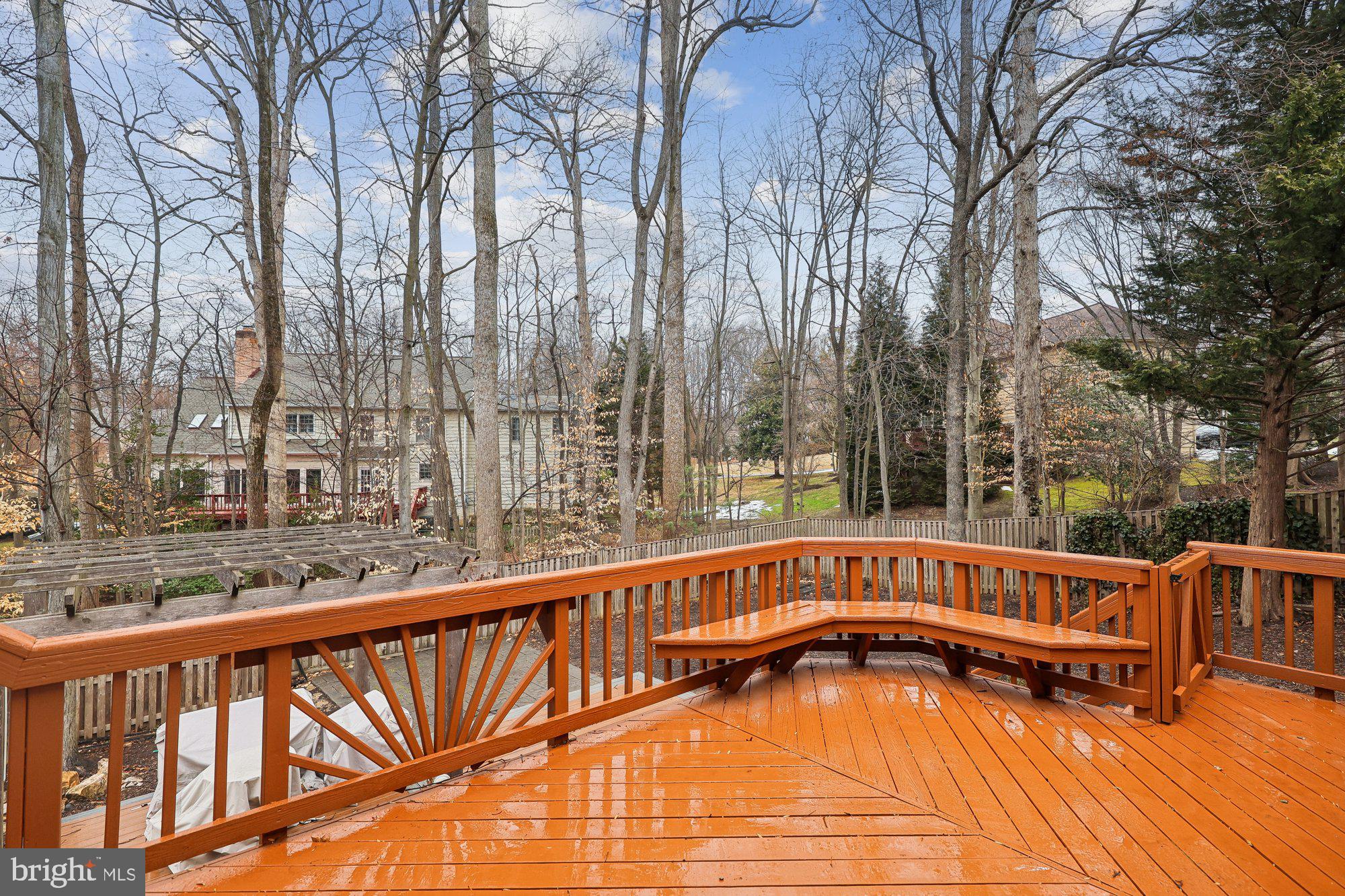 CROSSPOINTE - Residential