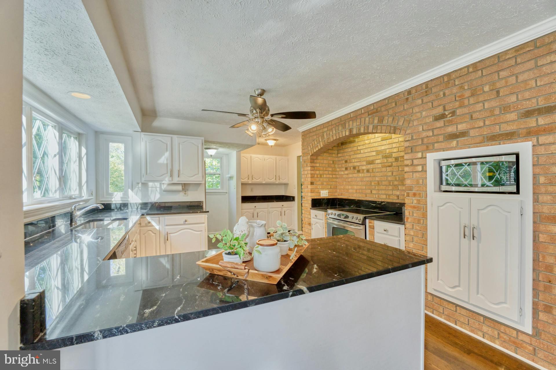 SHAKER WOODS - Residential