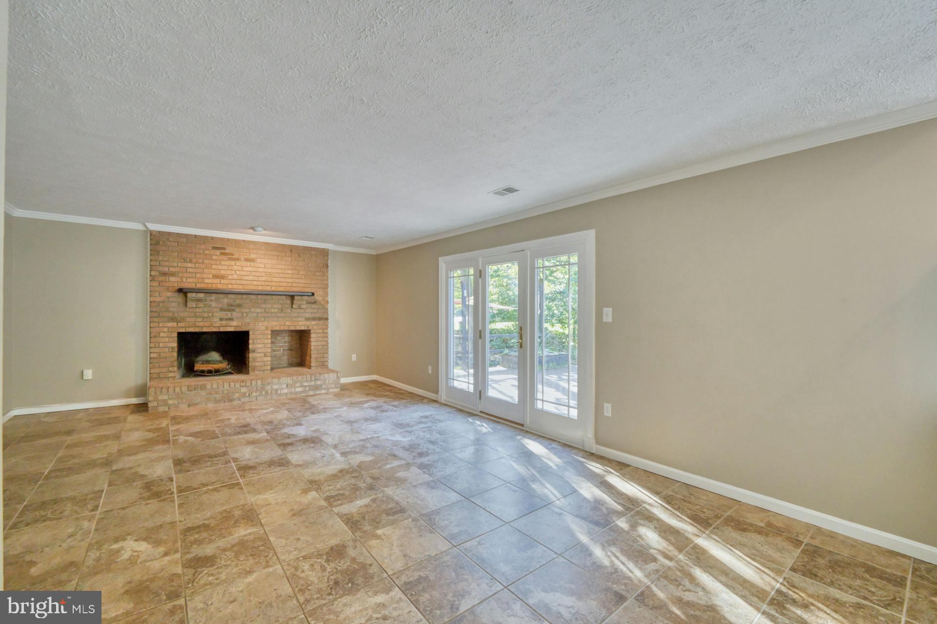 SHAKER WOODS - Residential