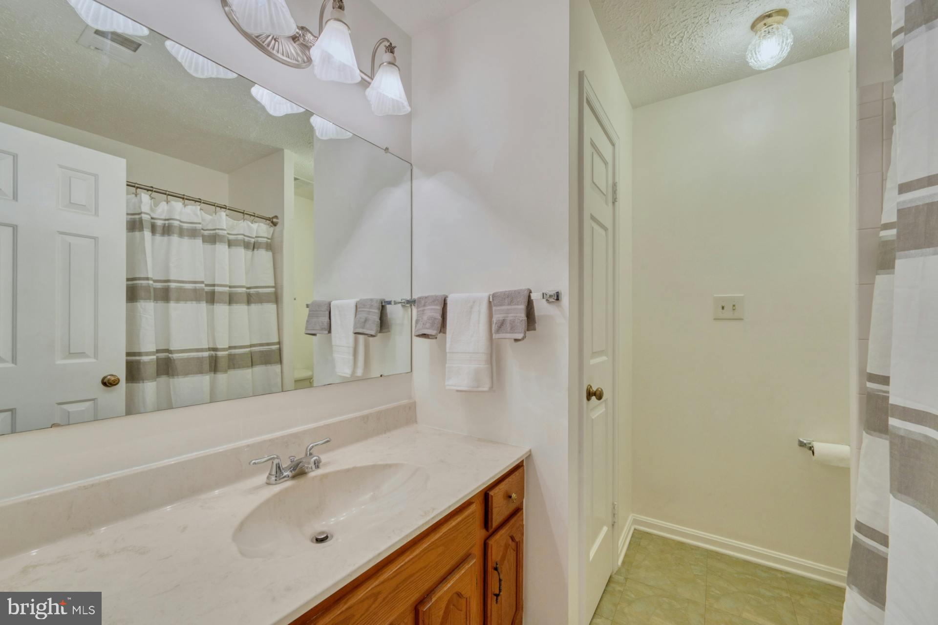 SHAKER WOODS - Residential