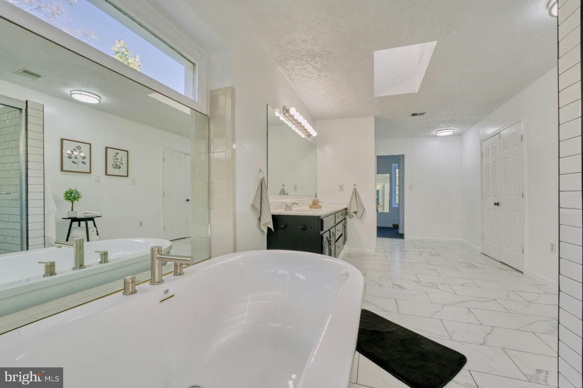 SHAKER WOODS - Residential