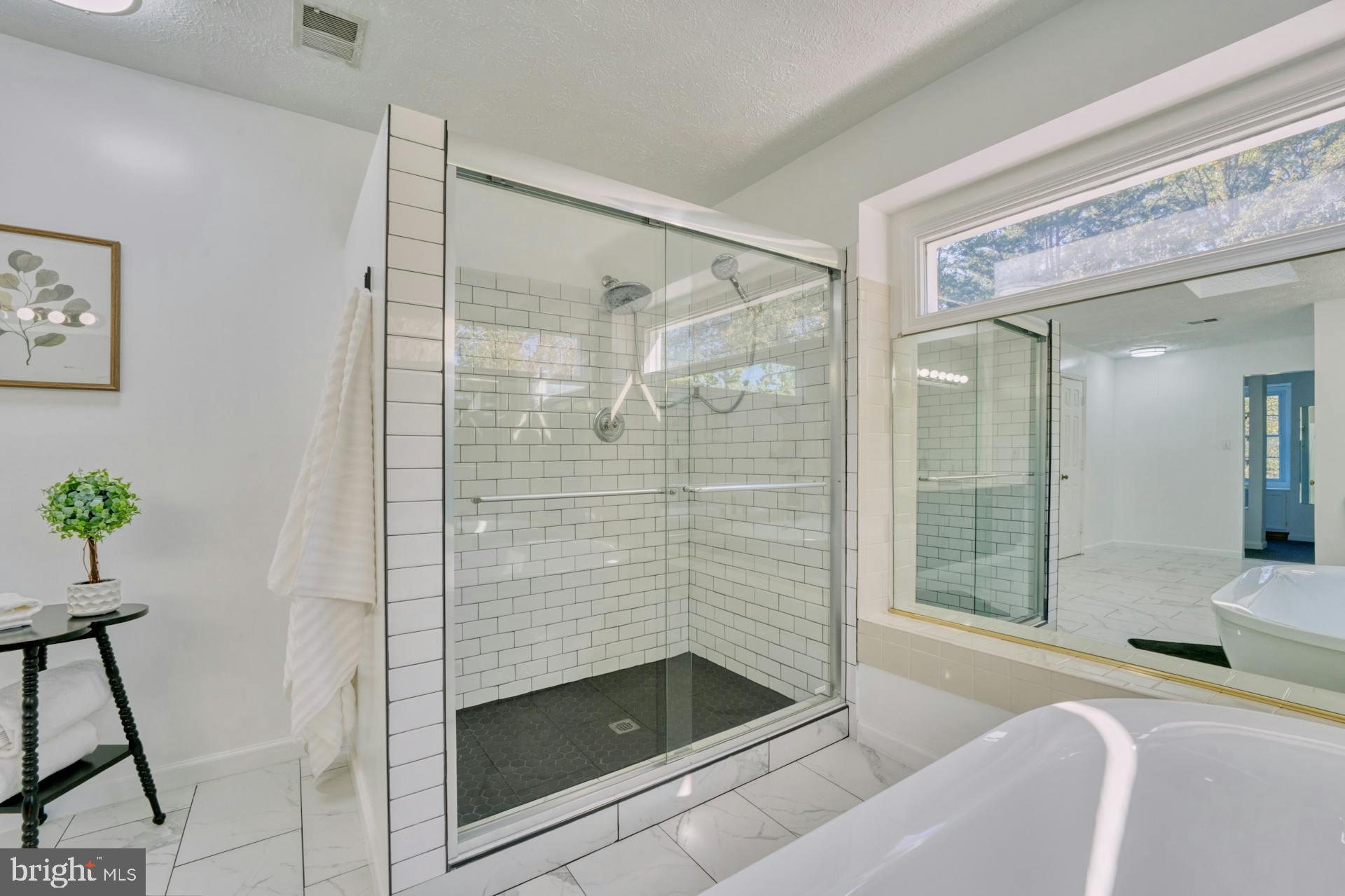 SHAKER WOODS - Residential