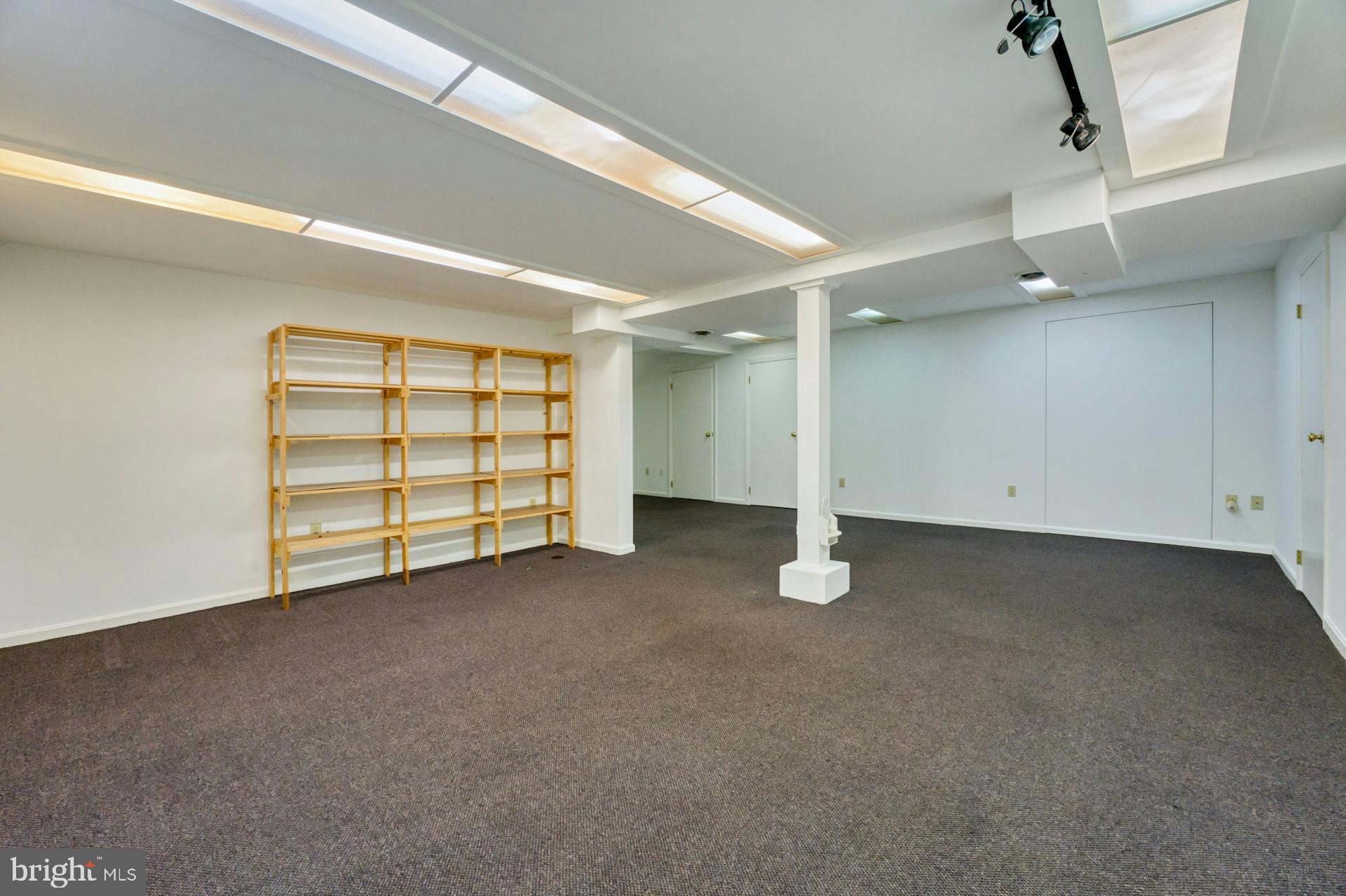 SHAKER WOODS - Residential