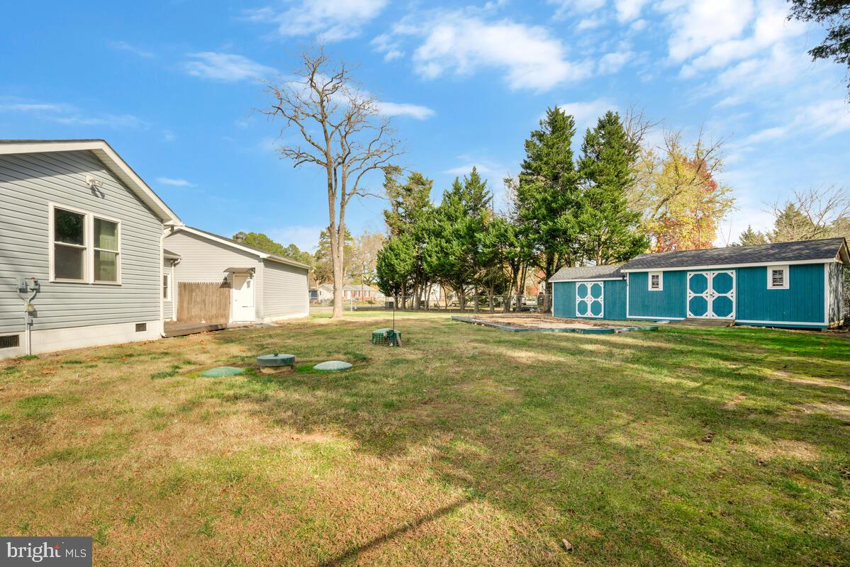 GOLDEN BEACH - Residential