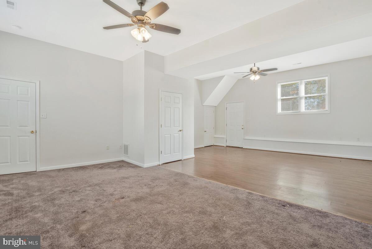 GOLDEN BEACH - Residential