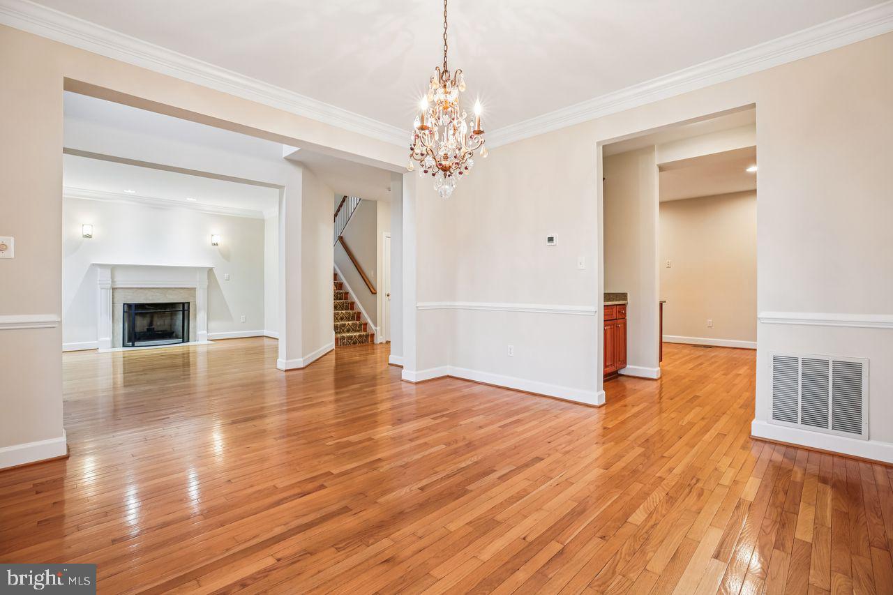 KING FARM BAILEYS COMMON - Residential