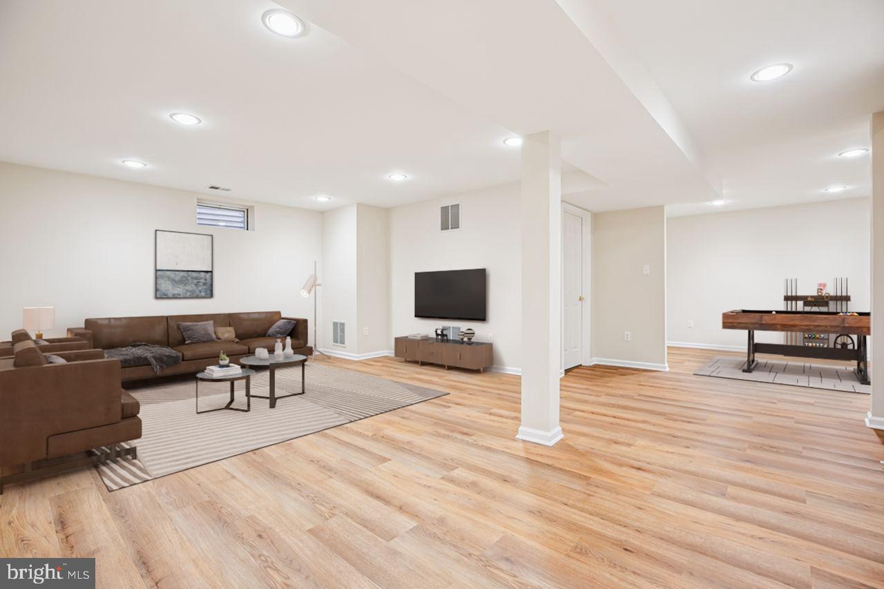 KING FARM BAILEYS COMMON - Residential